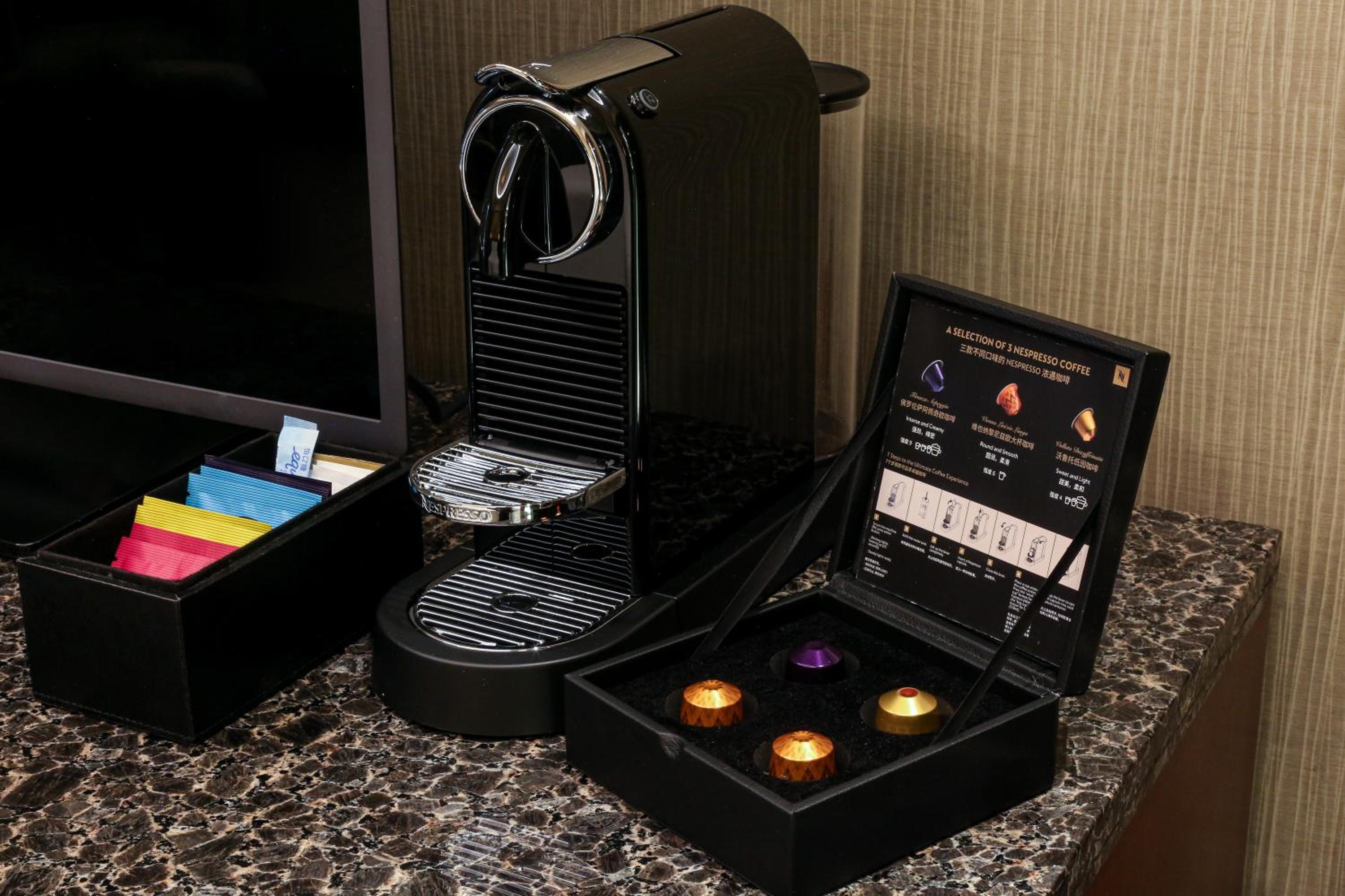 1 King Bed Club Regent High Floor