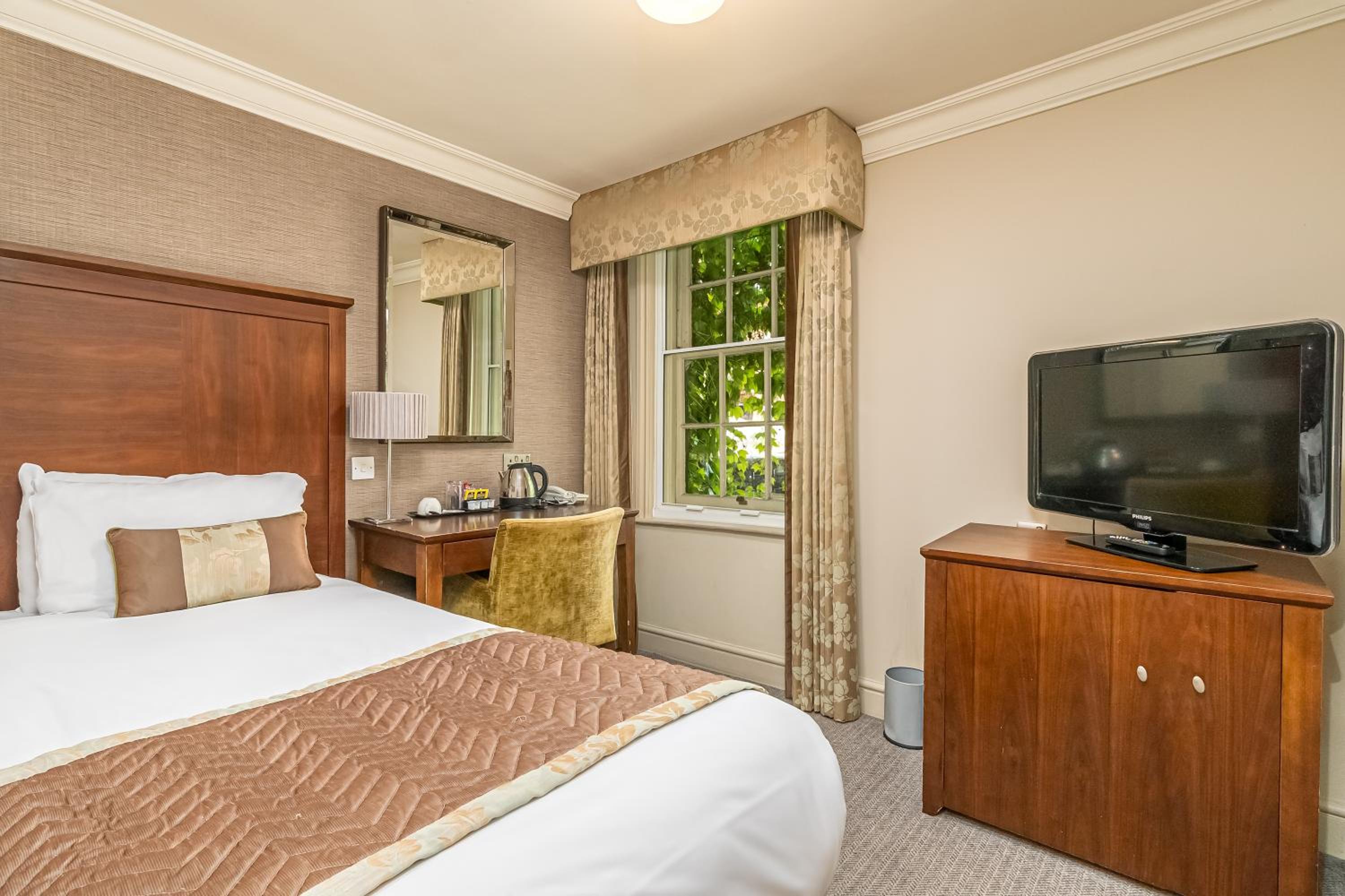 Classic Double Room