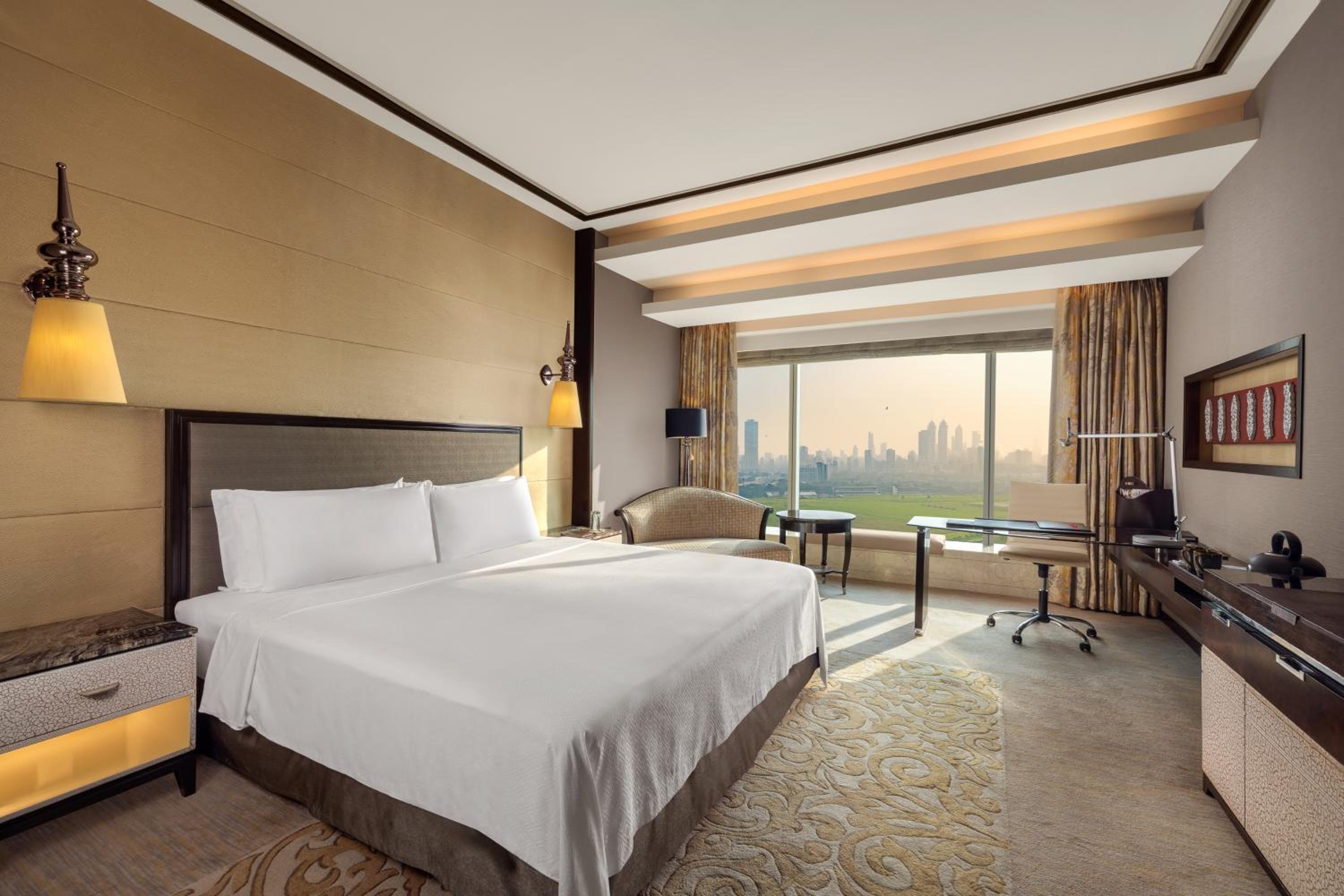 Signature Large Room, 1 King Bed