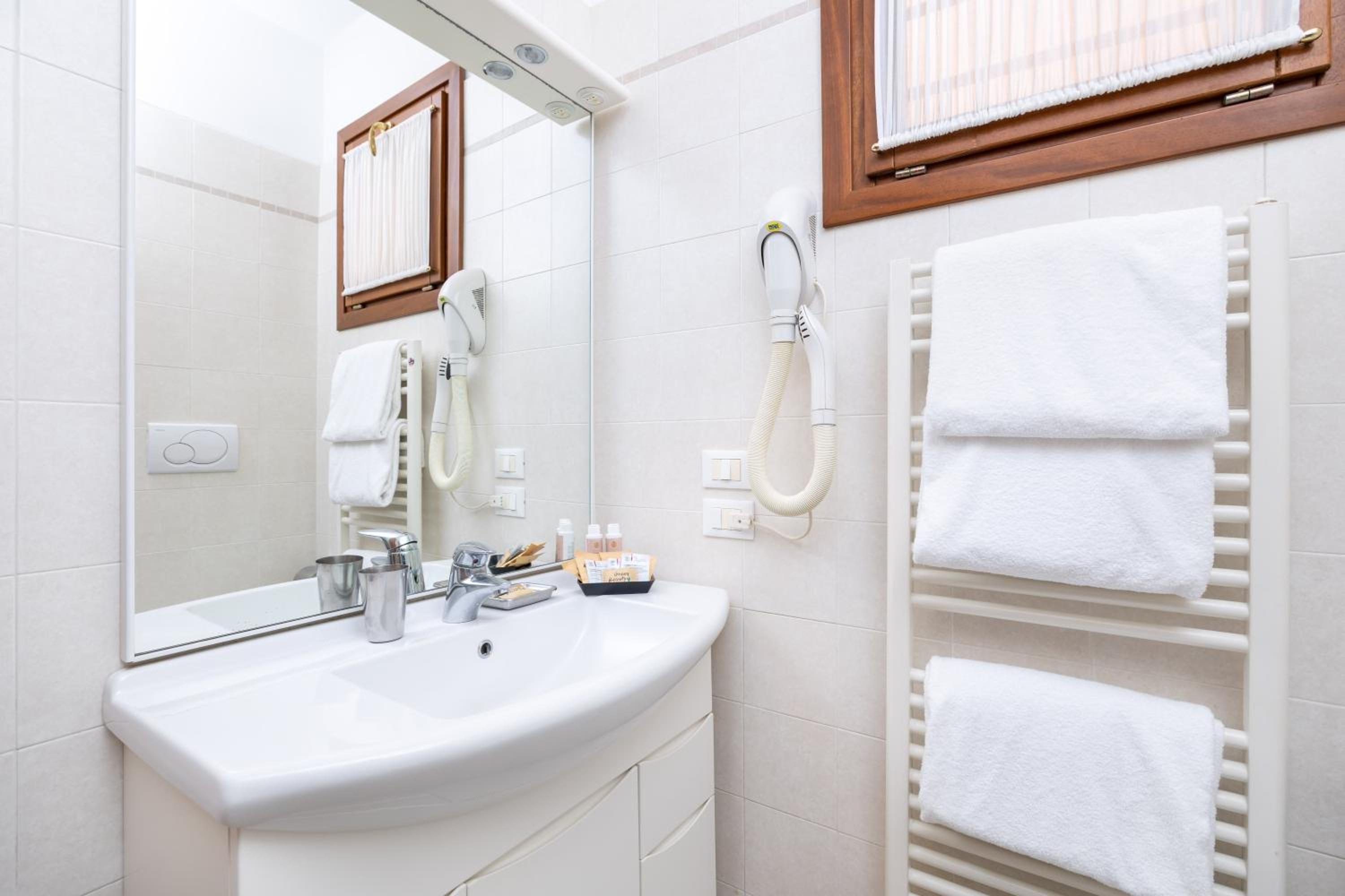 One-Bedroom Apartment (4 Adults)