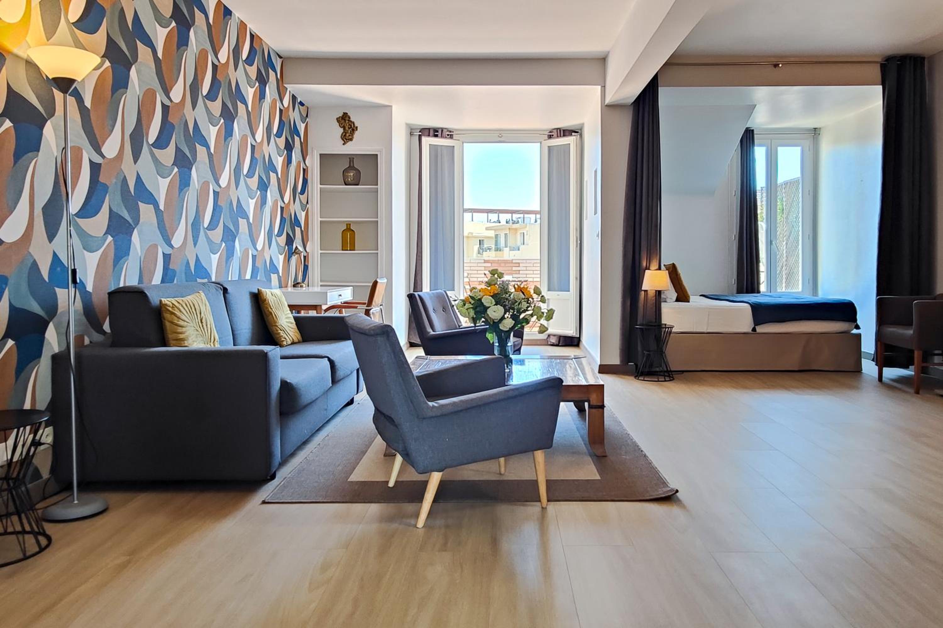 Premium Apartment with Terrace - top floor