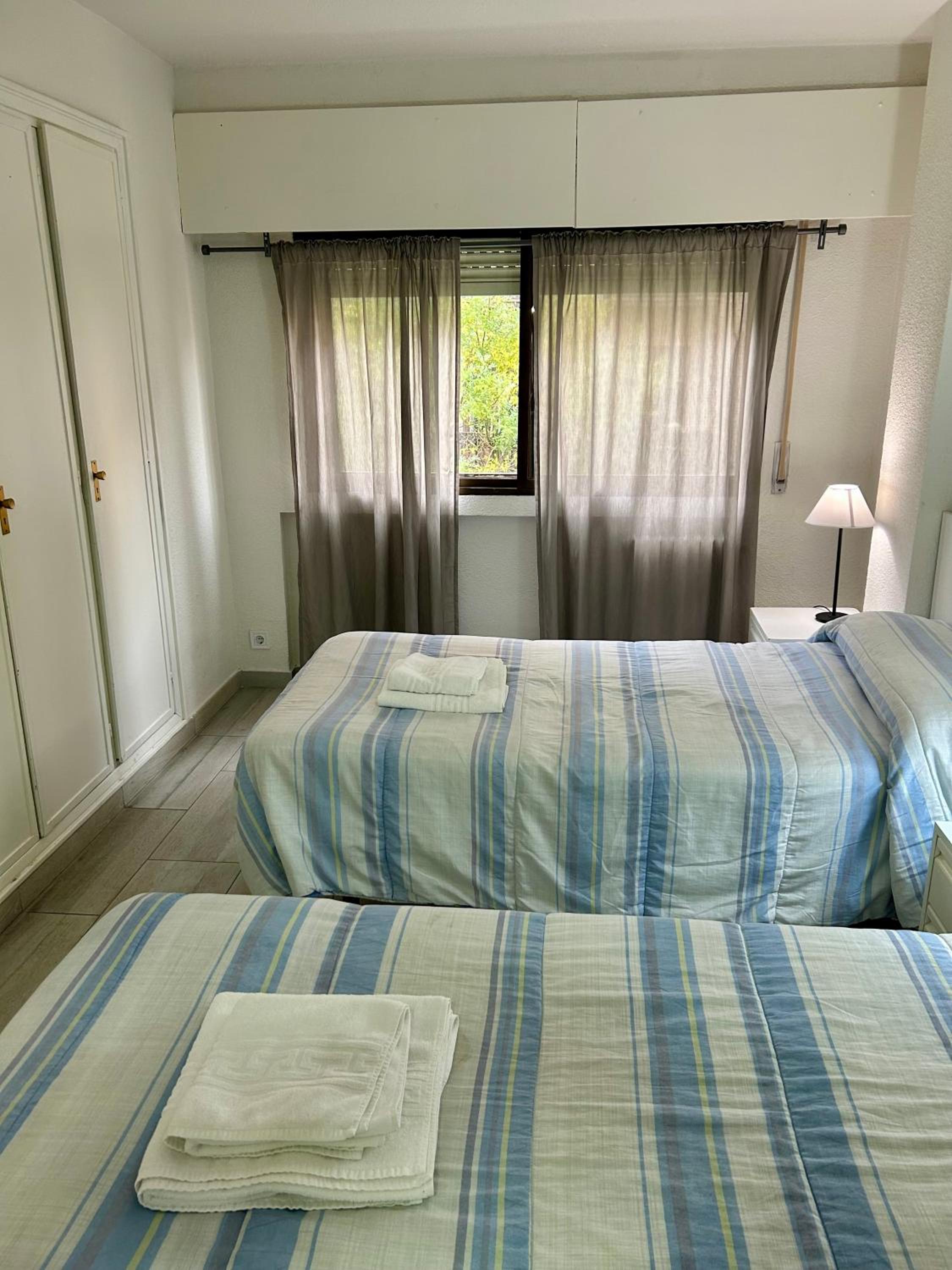 Apartment (3 Adults)