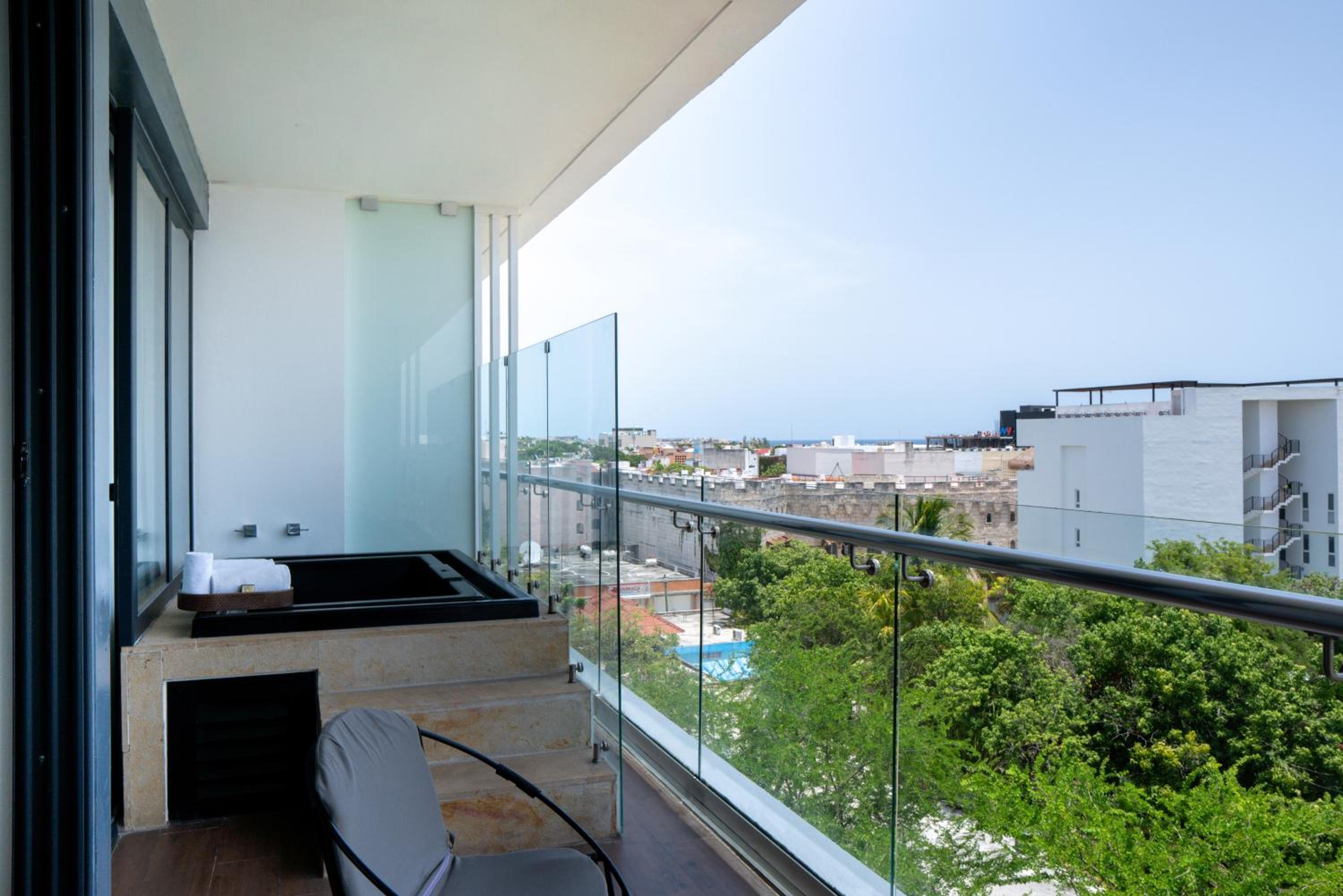 One-Bedroom King Suite with Partial Ocean View