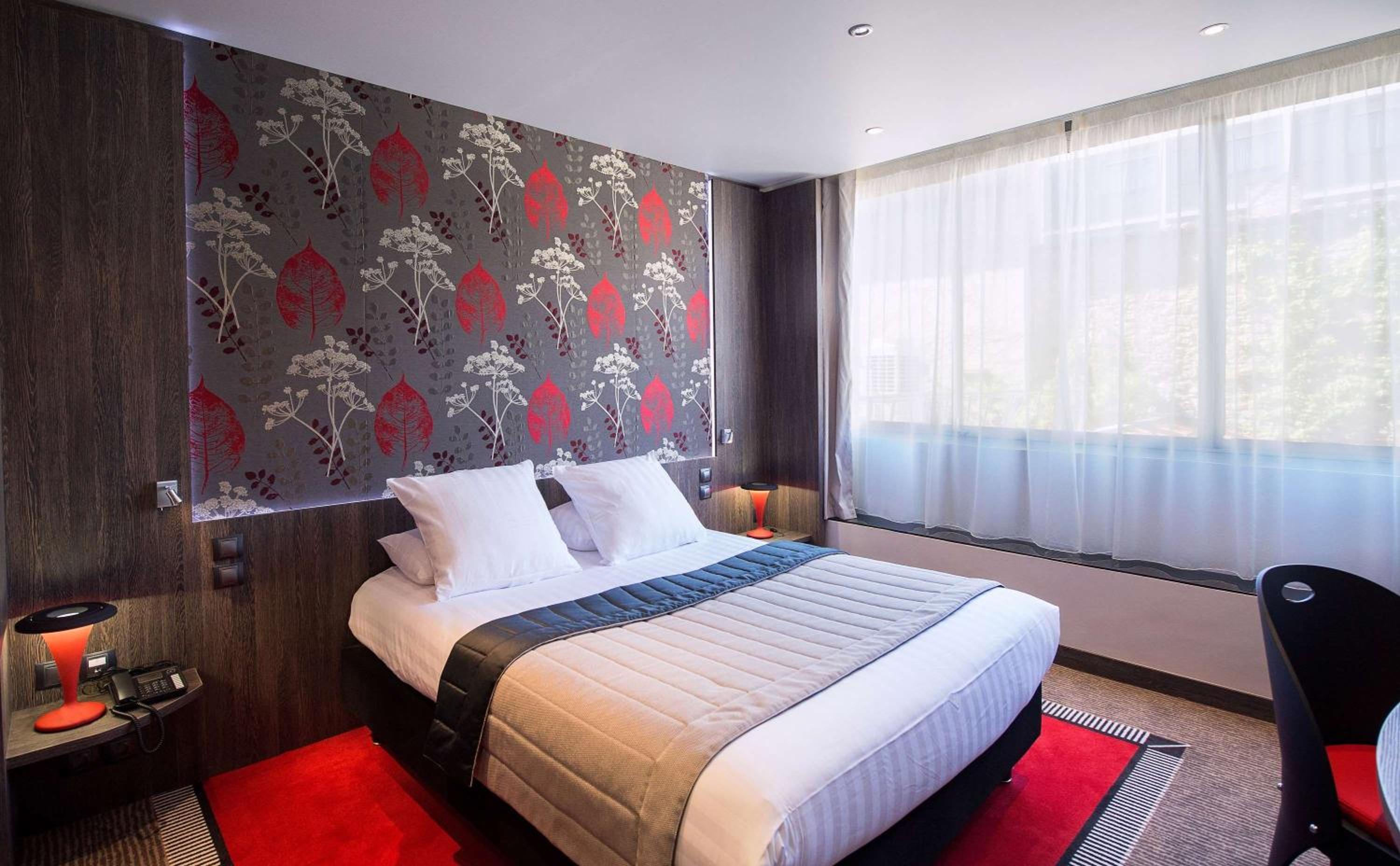 Superior Double Room with Patio View