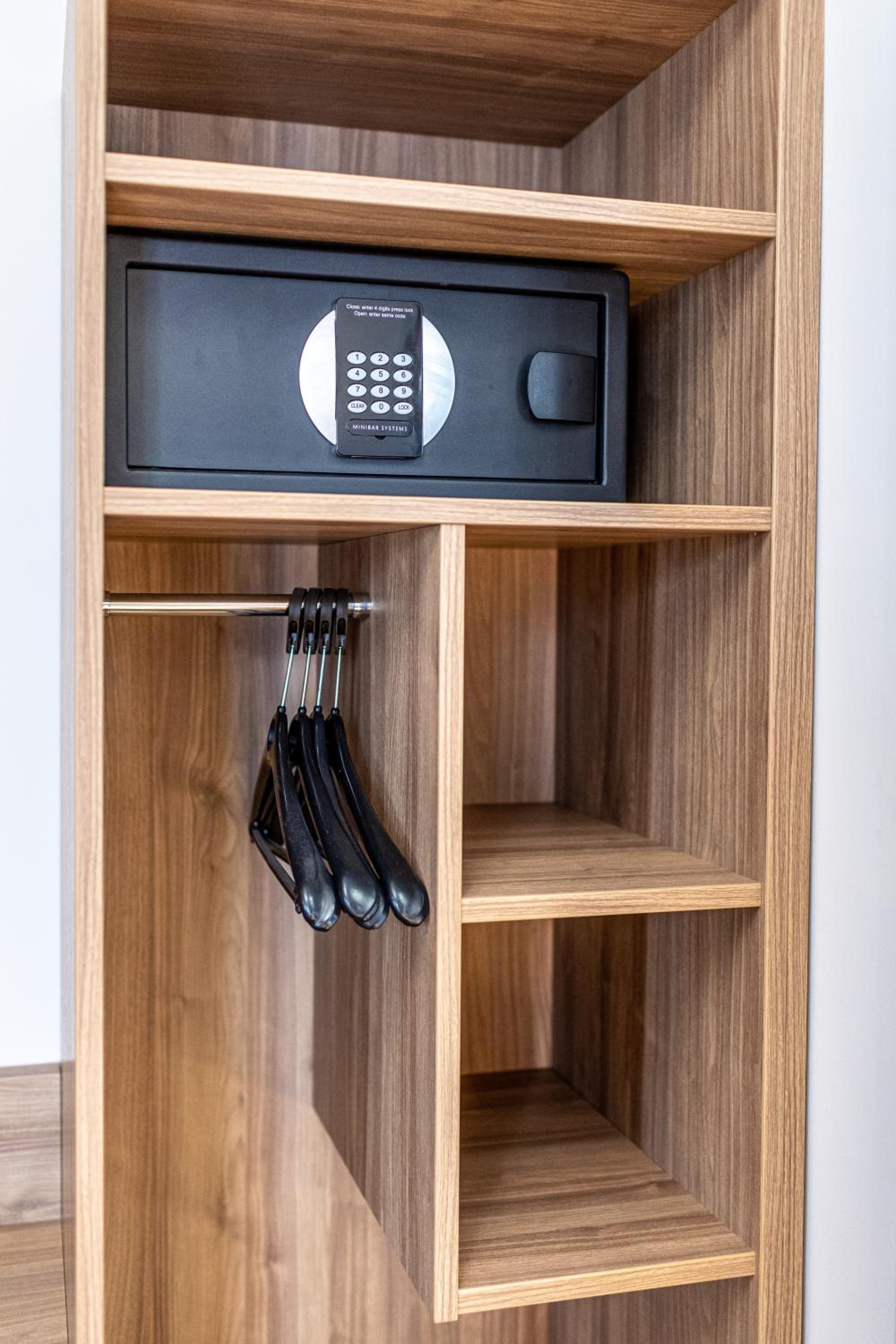 CLASSIC COMFORT ROOM