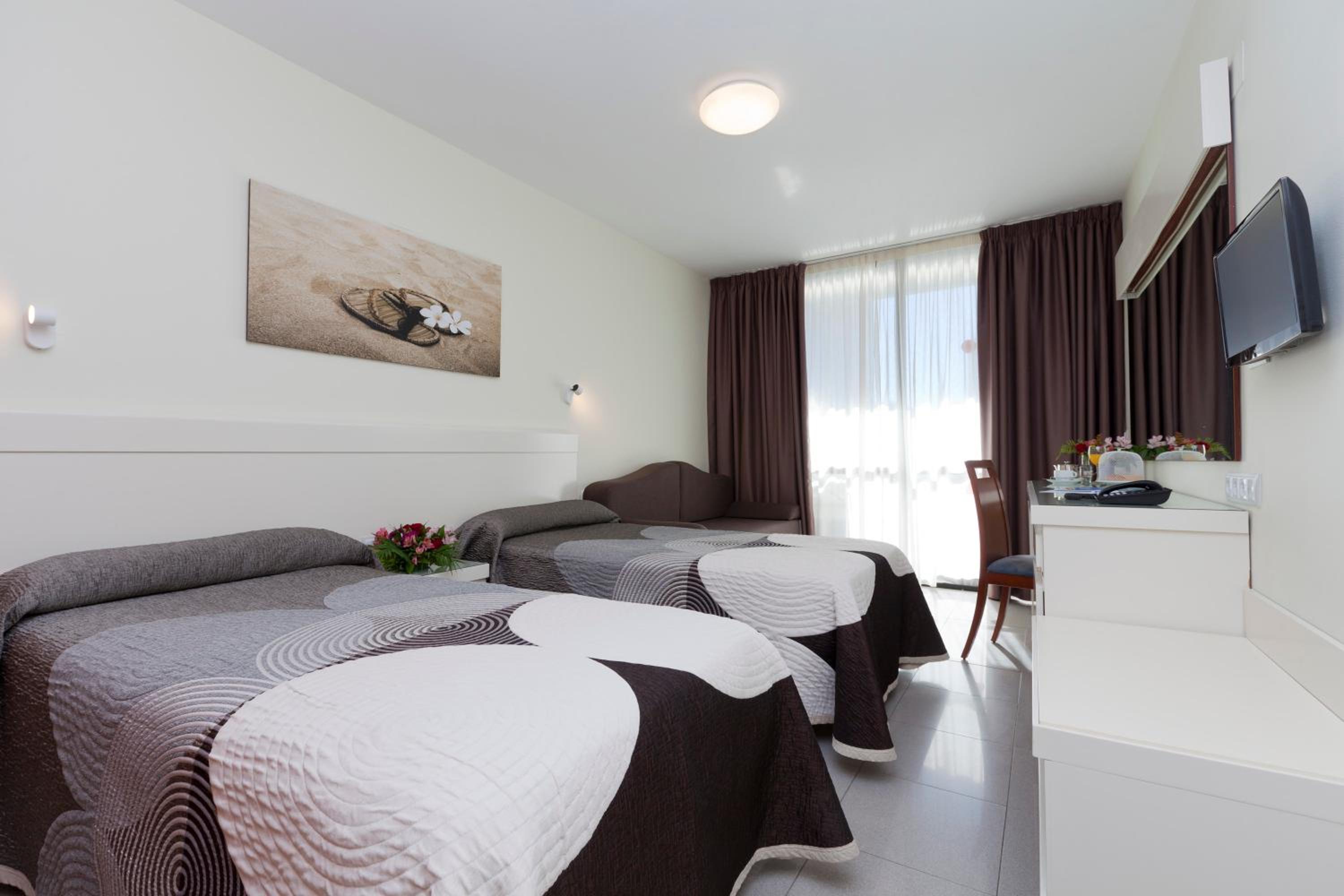 Superior Room 2 Beds