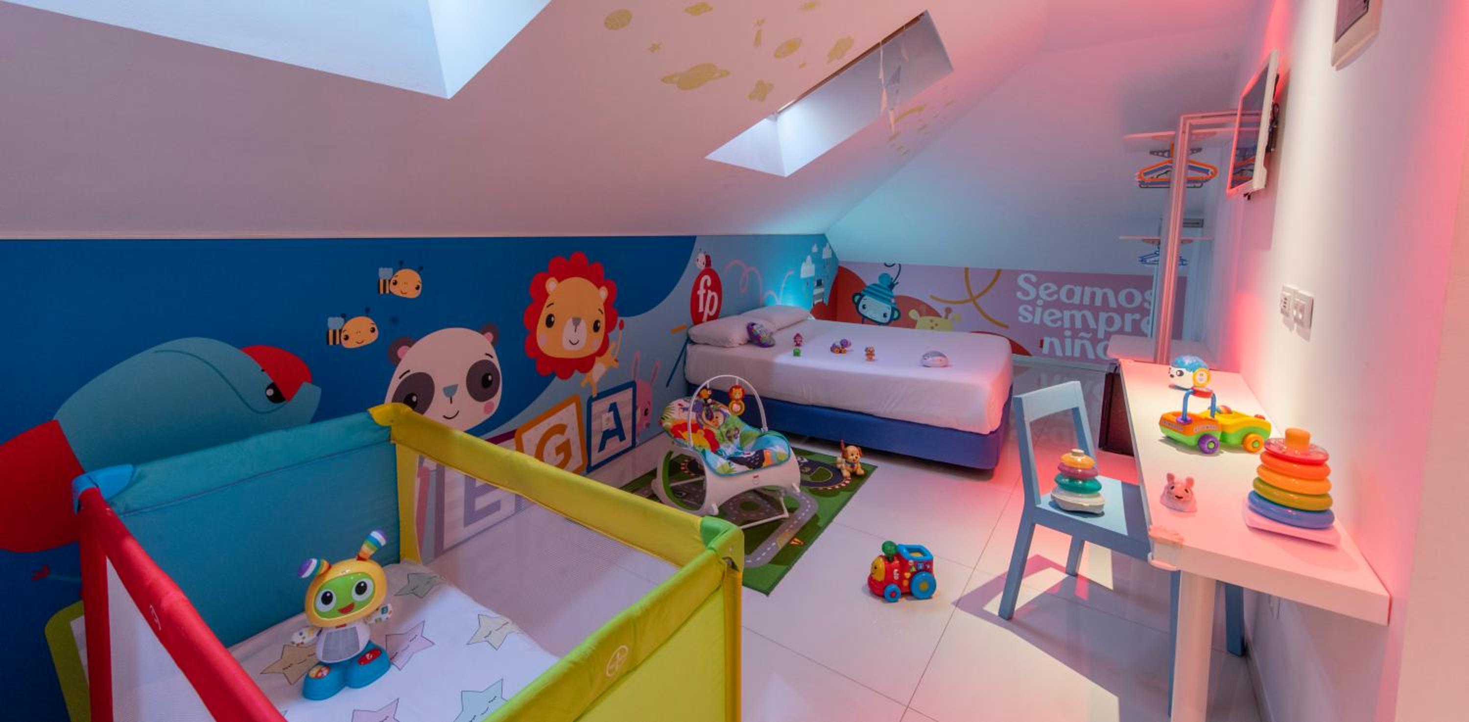 Superior Family Room