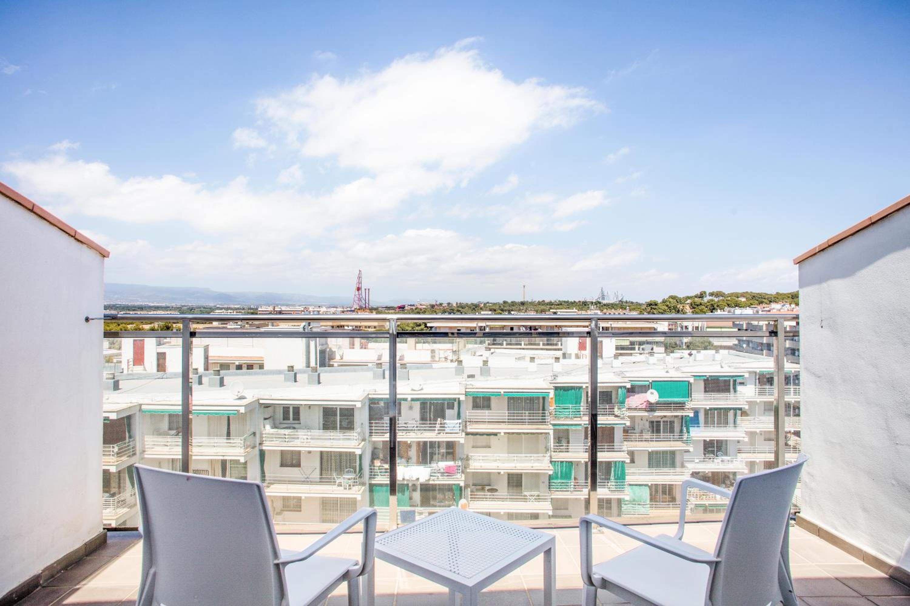 Double Room (2 Adults + 1 Child)