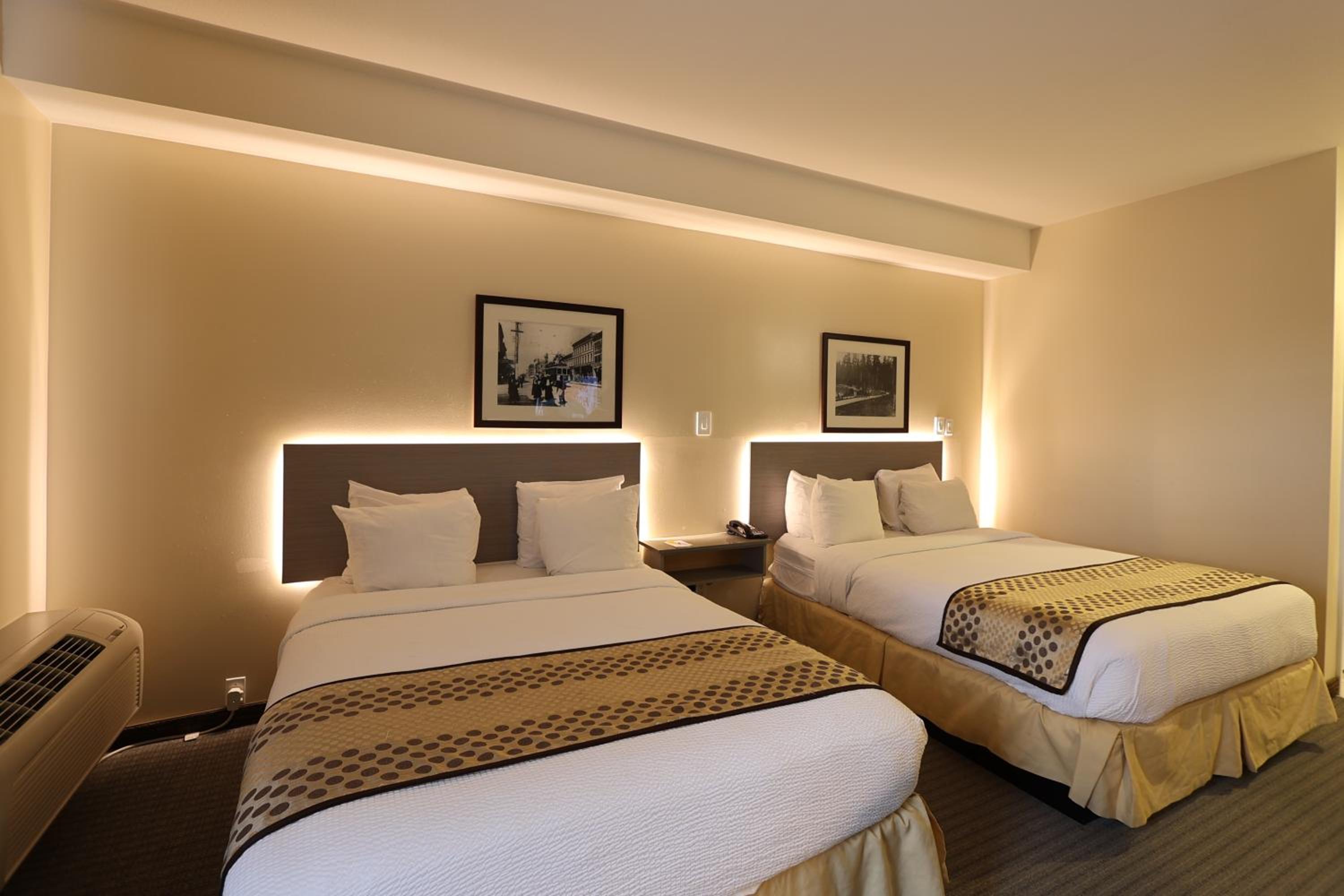 Queen Room with Two Queen Beds - Non-Smoking