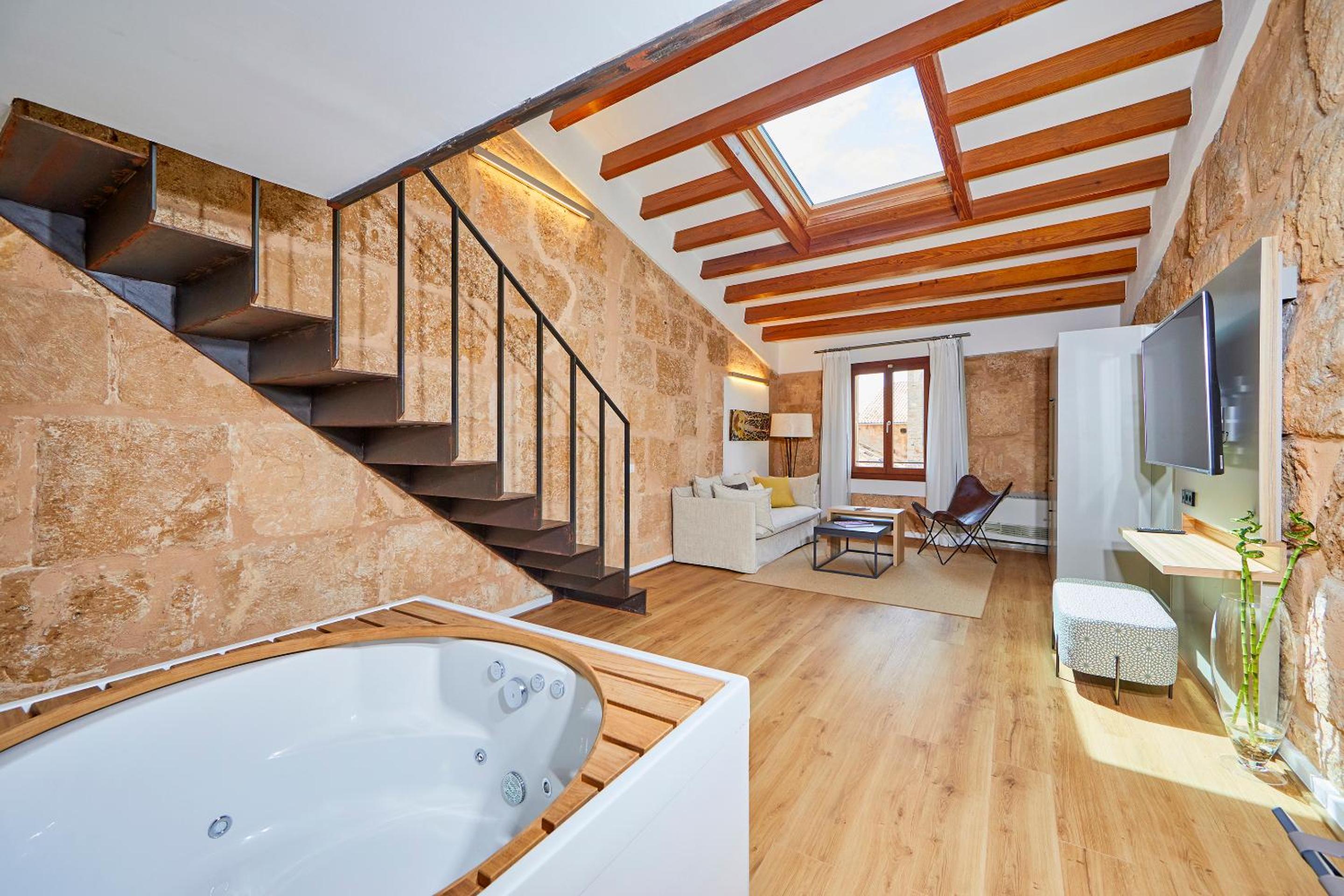 Suite with Garden View