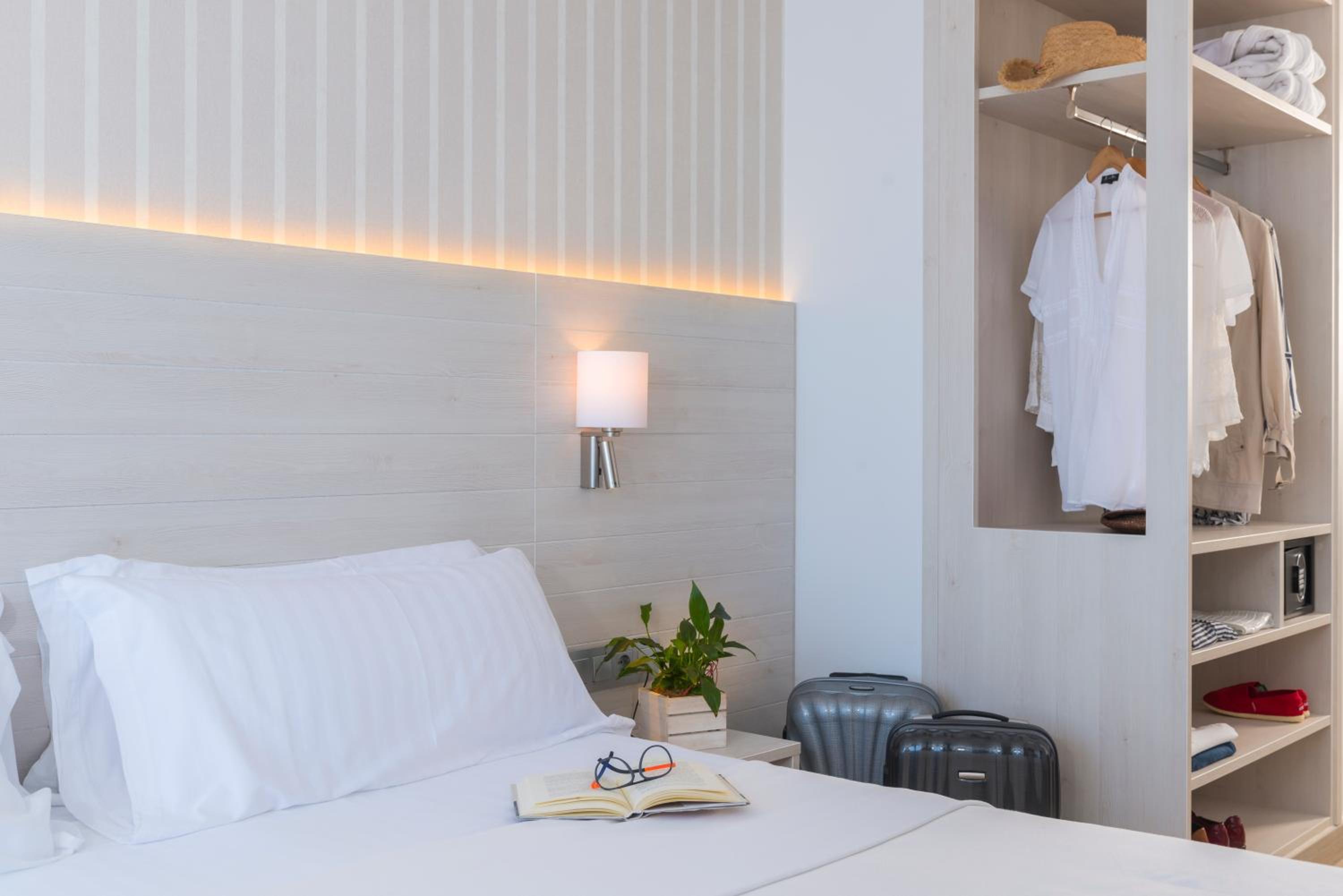 Deluxe Double Room with Sea View