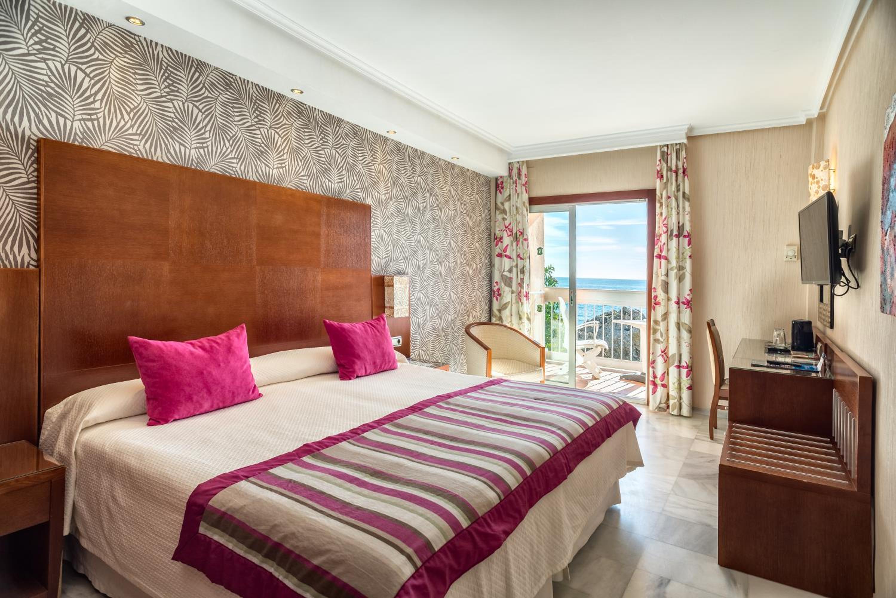 Double Room with Sea View and Balcony