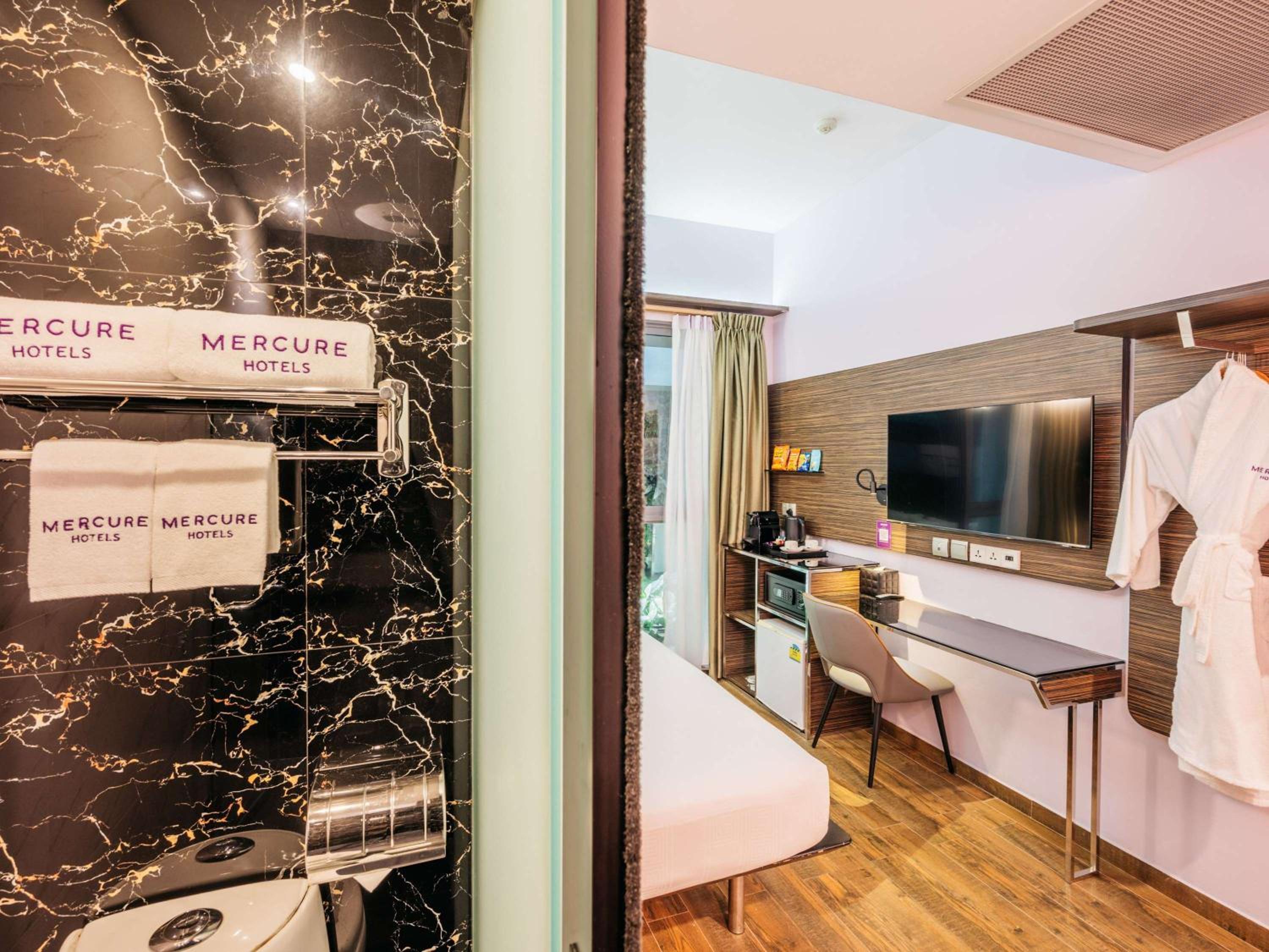 Classic Double Room with Balcony