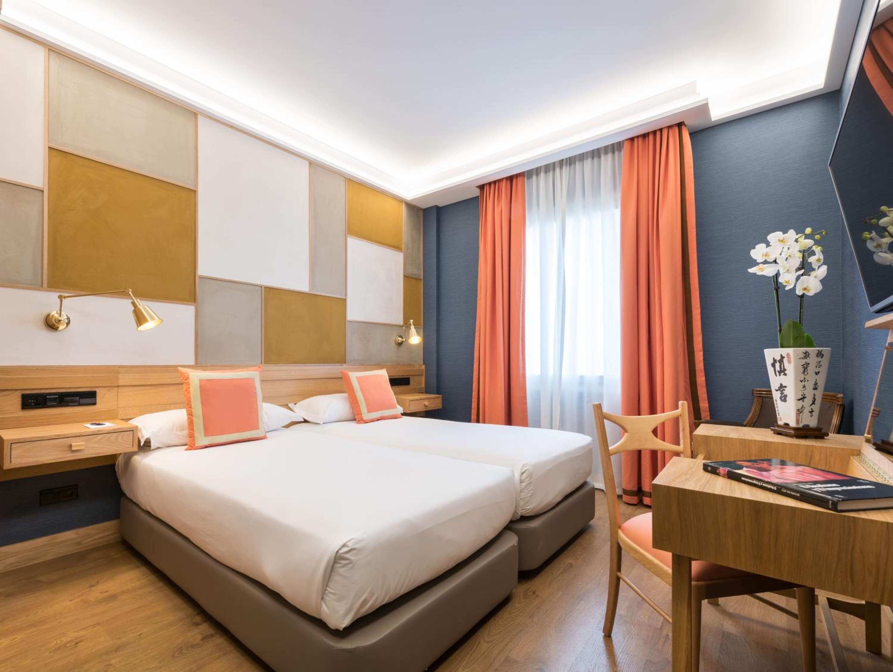 Double Room (1 Adult)