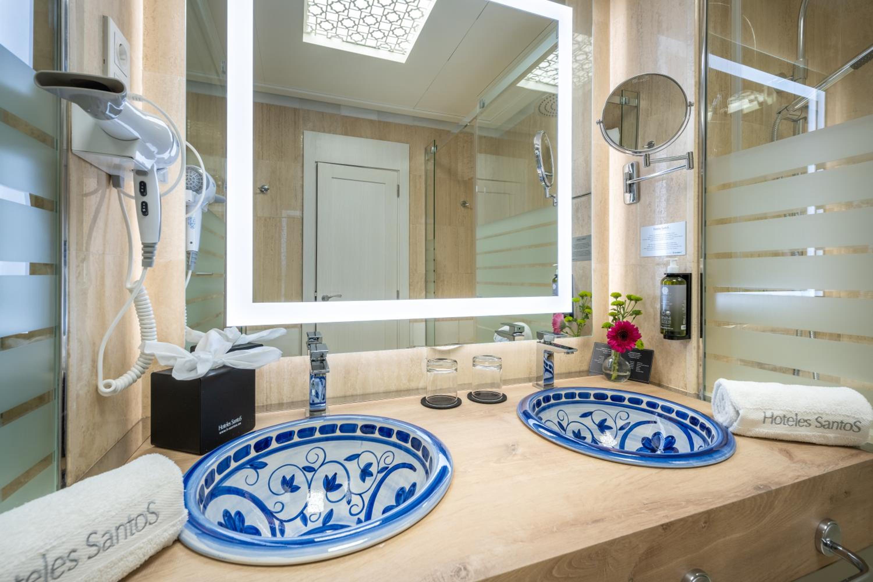 Deluxe Double Room With Terrace