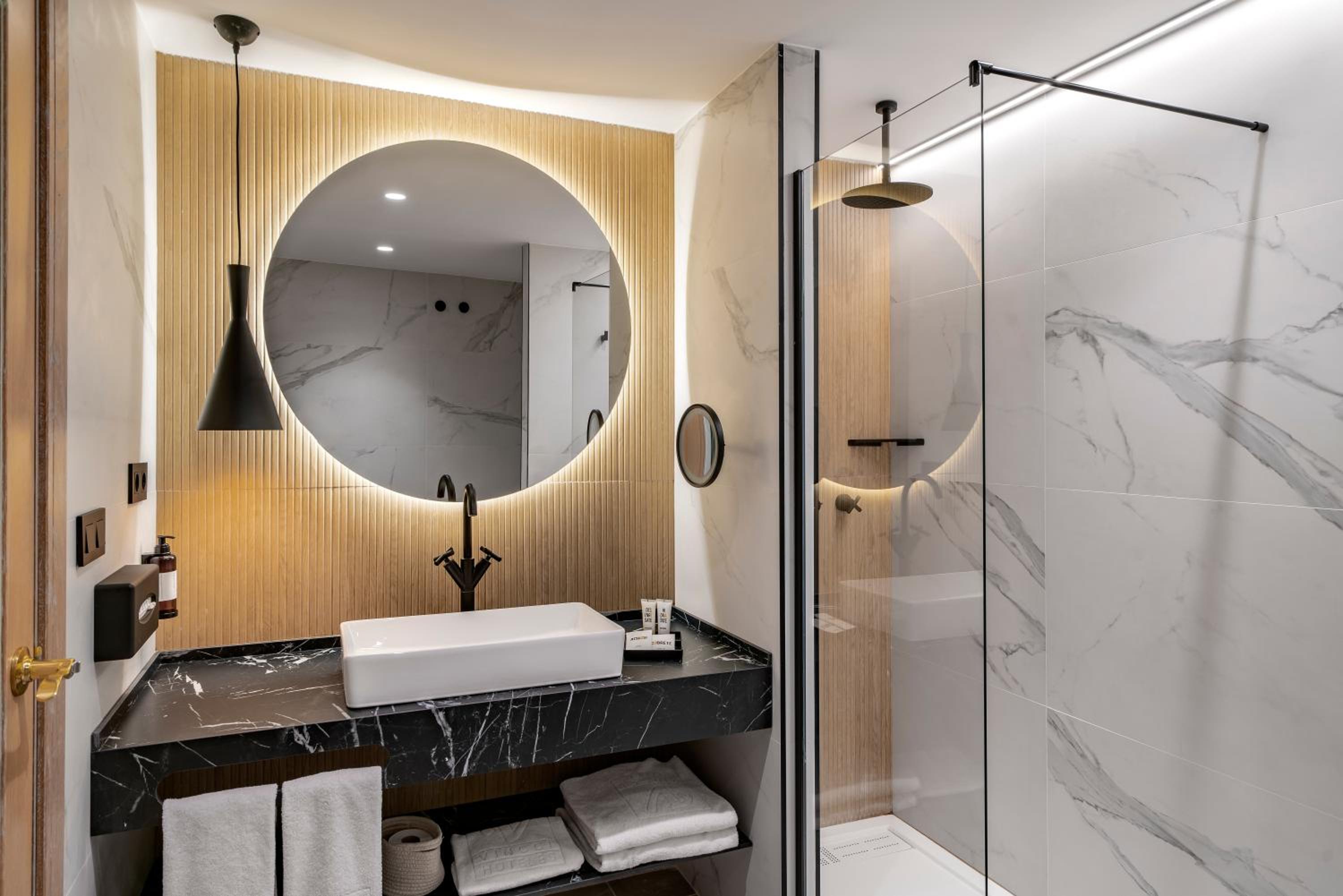 Double Basic Room 