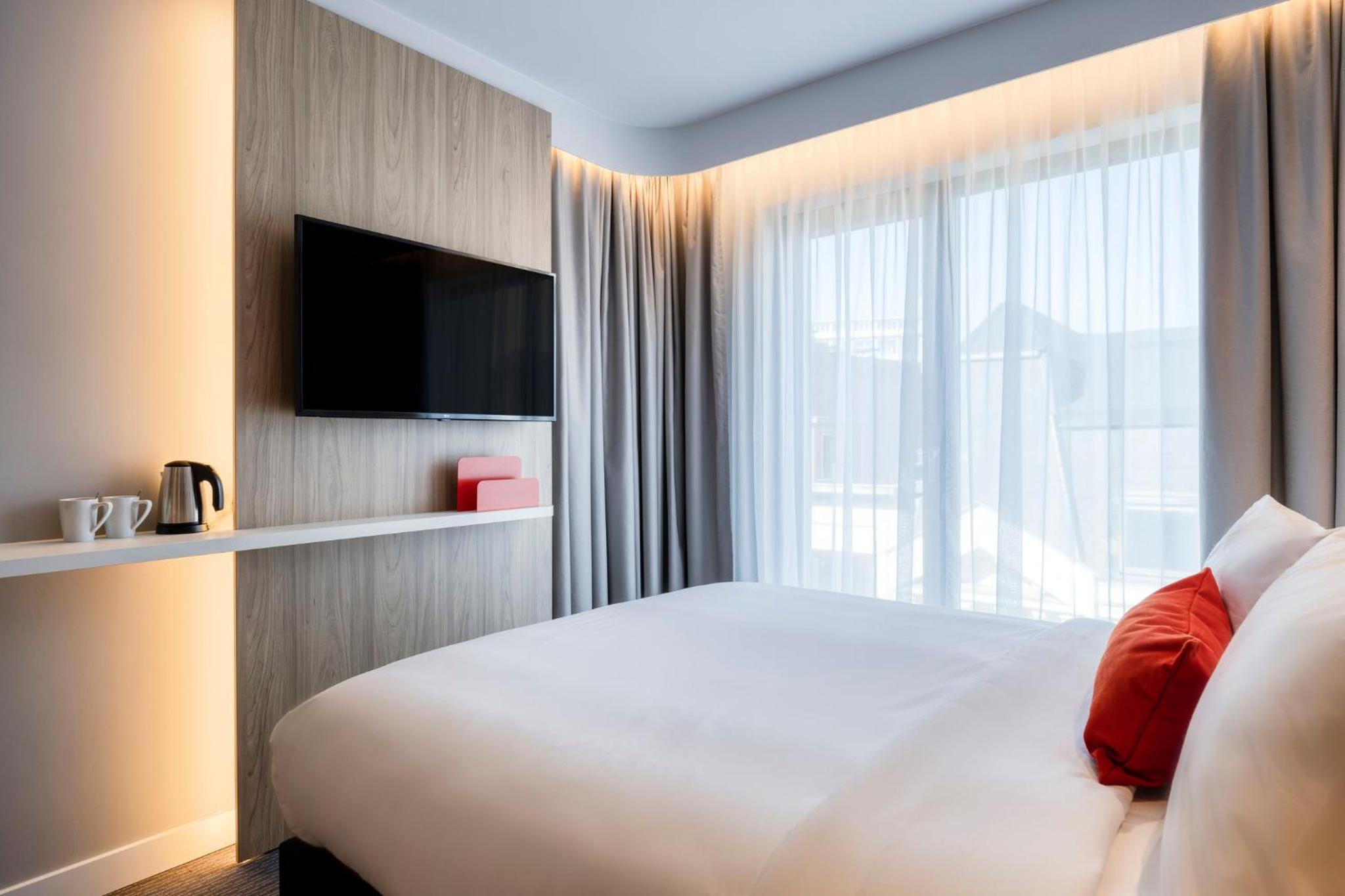 Standard Queen Room - Free Breakfast
