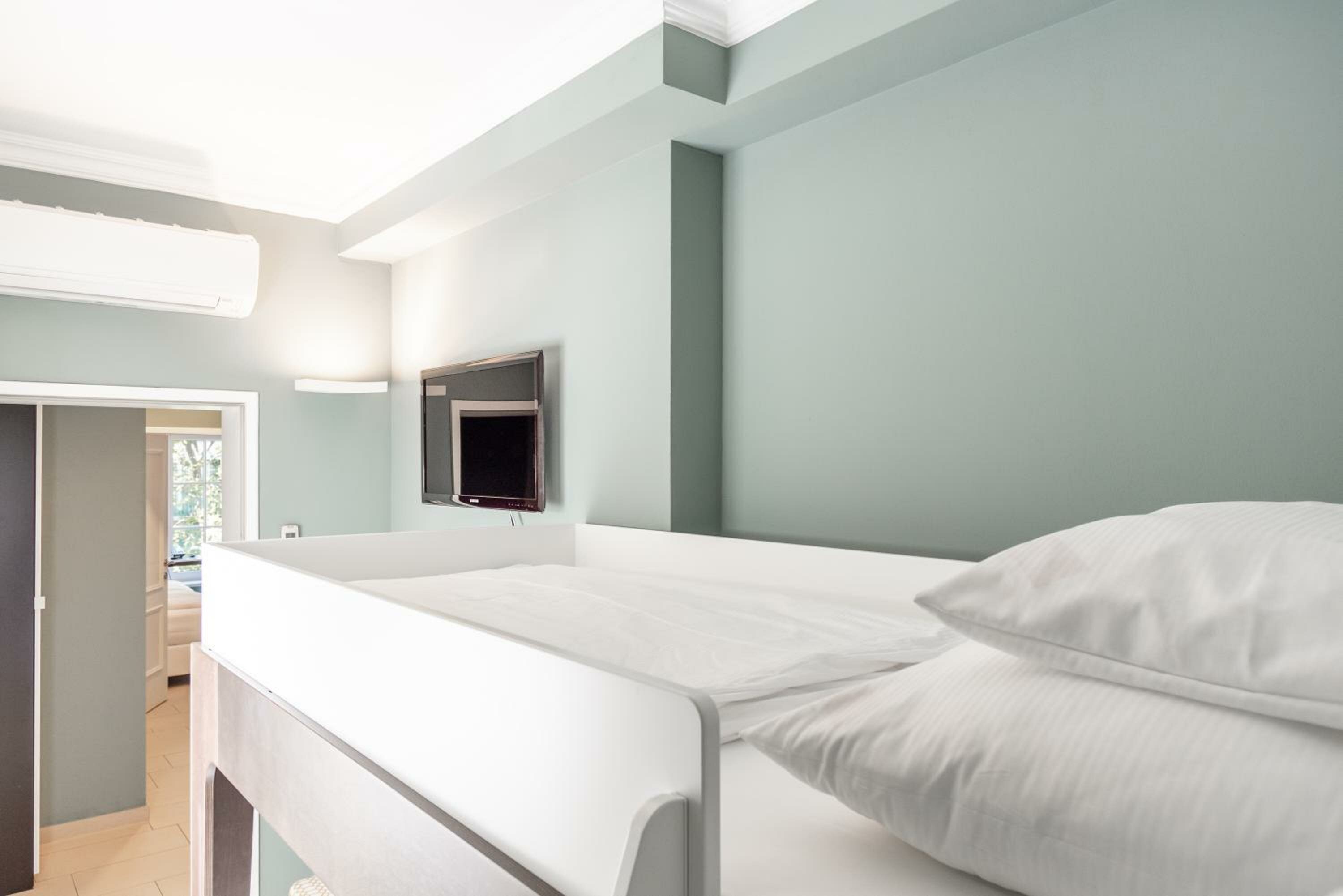 Junior Suite with Garden View