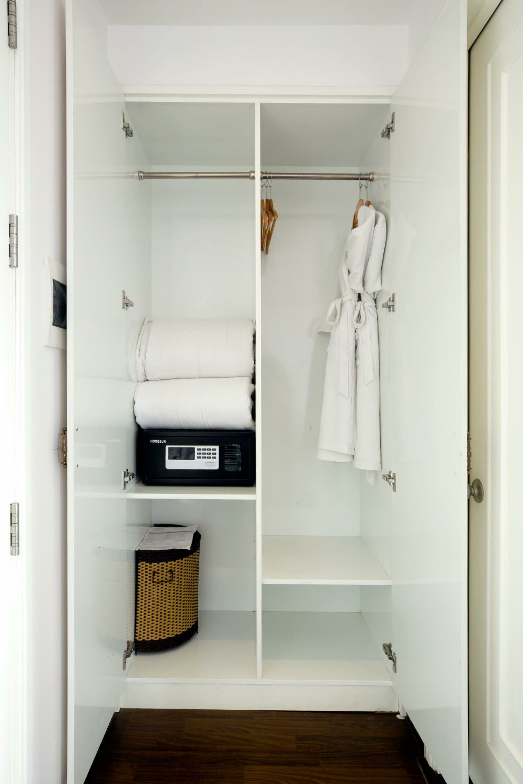Premium Deluxe King Room with Sea View