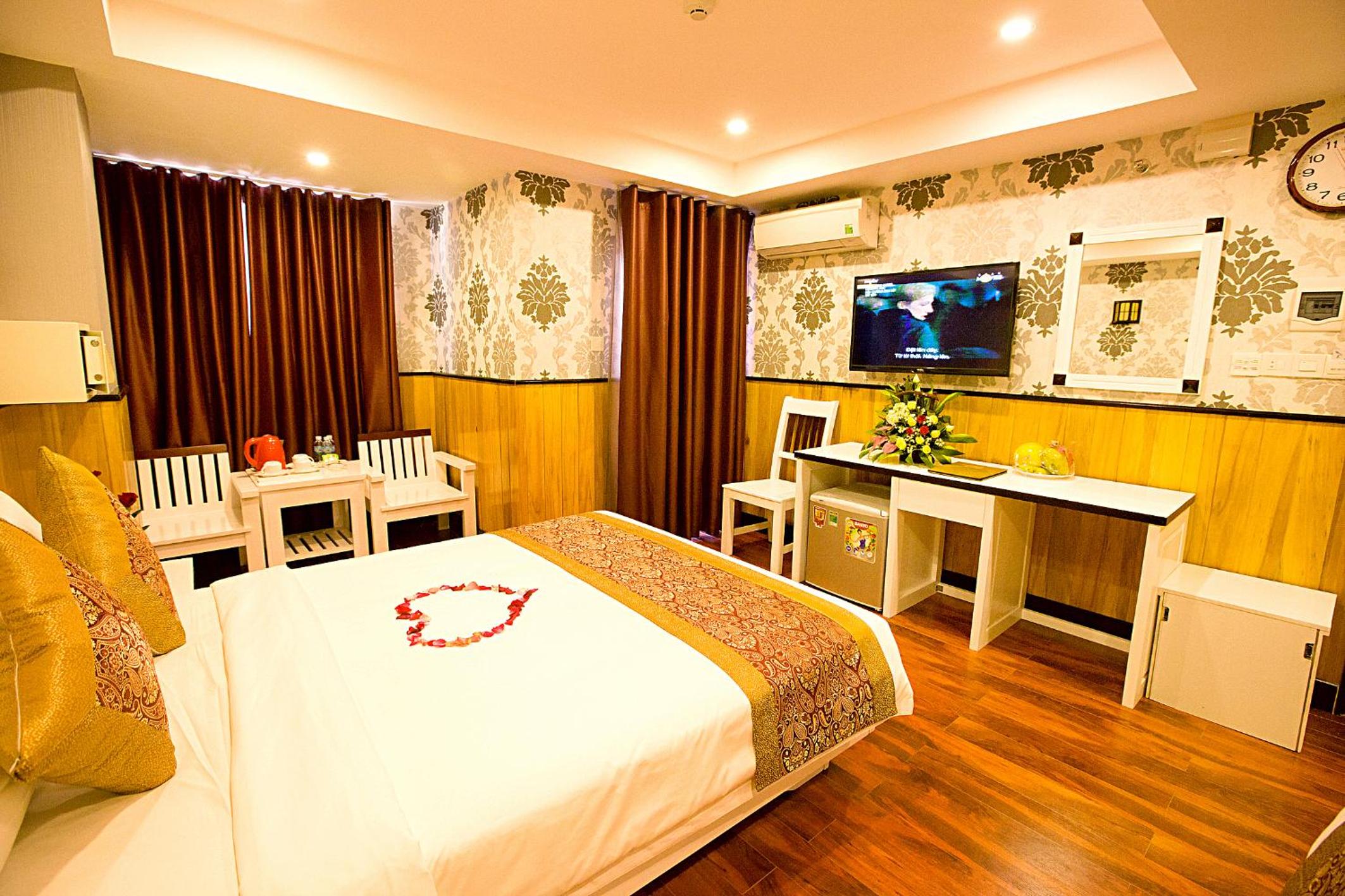 Deluxe Double or Twin Room with Sea View