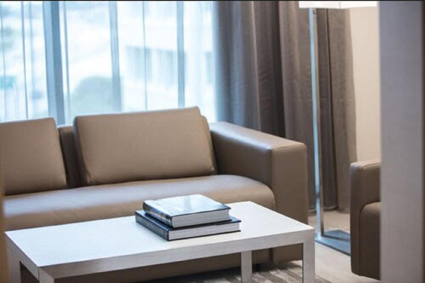 Executive King Room with Sofa Bed