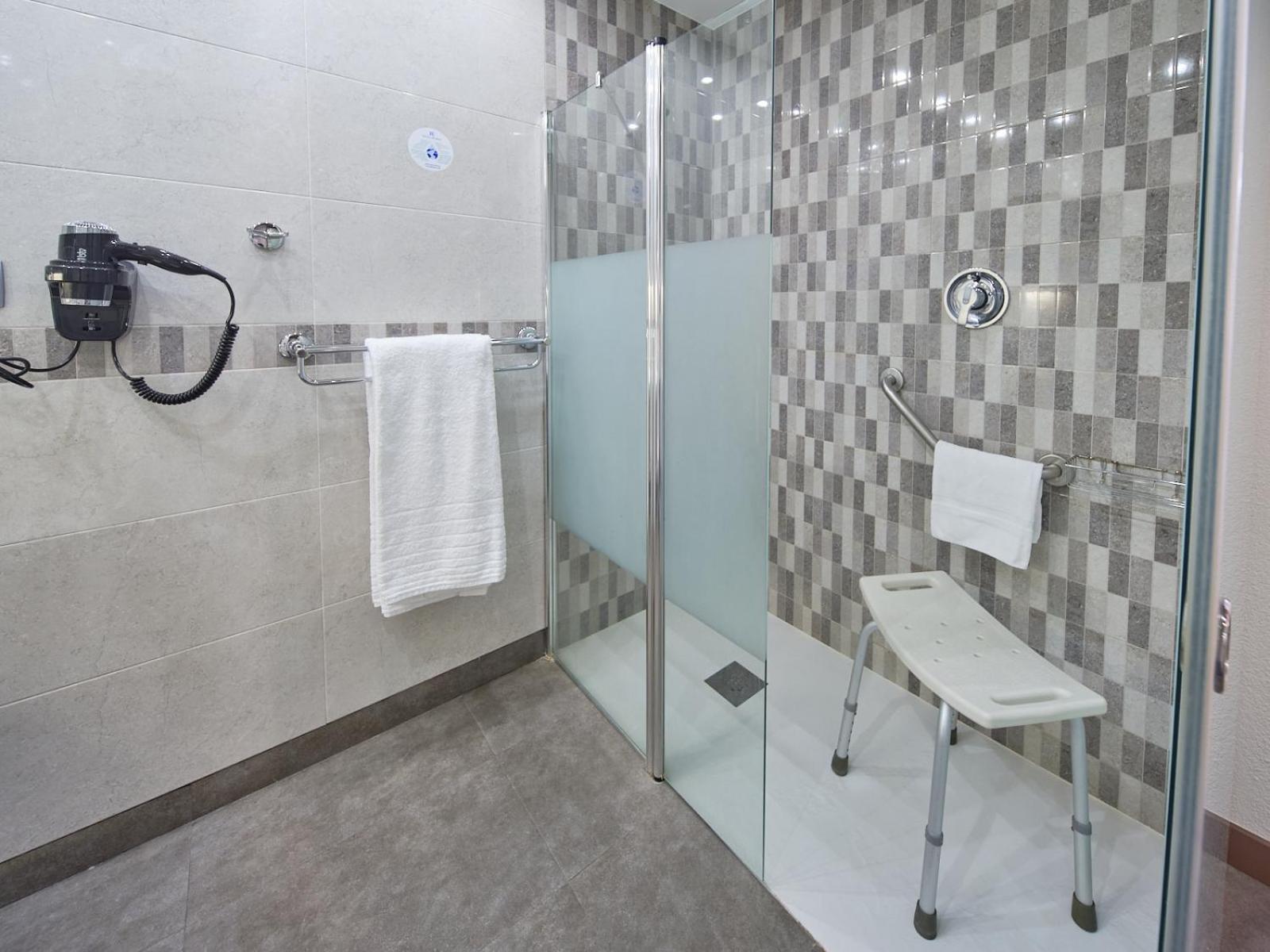 Double or Twin Room - Disability Access