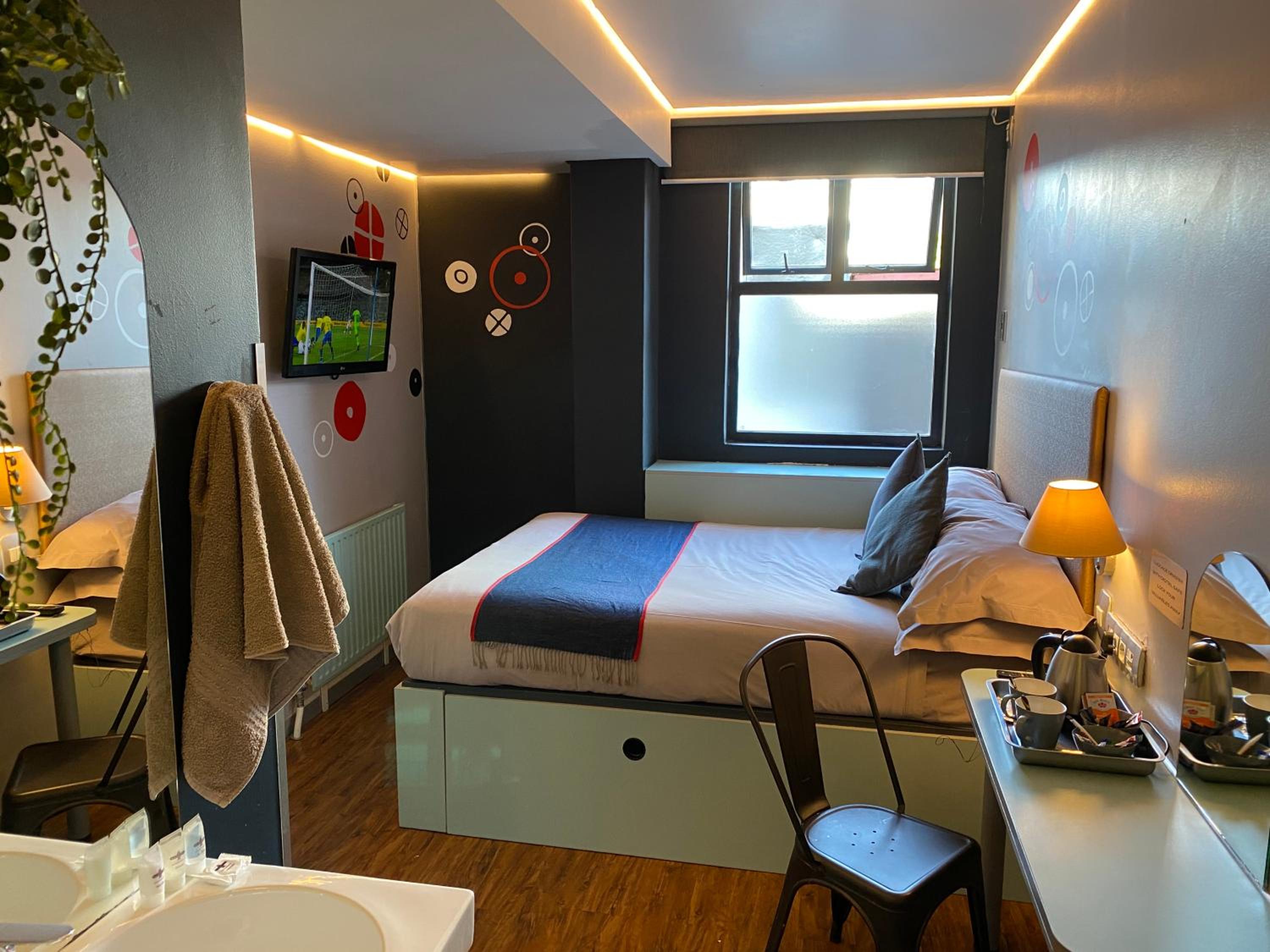 Standard Double Suite