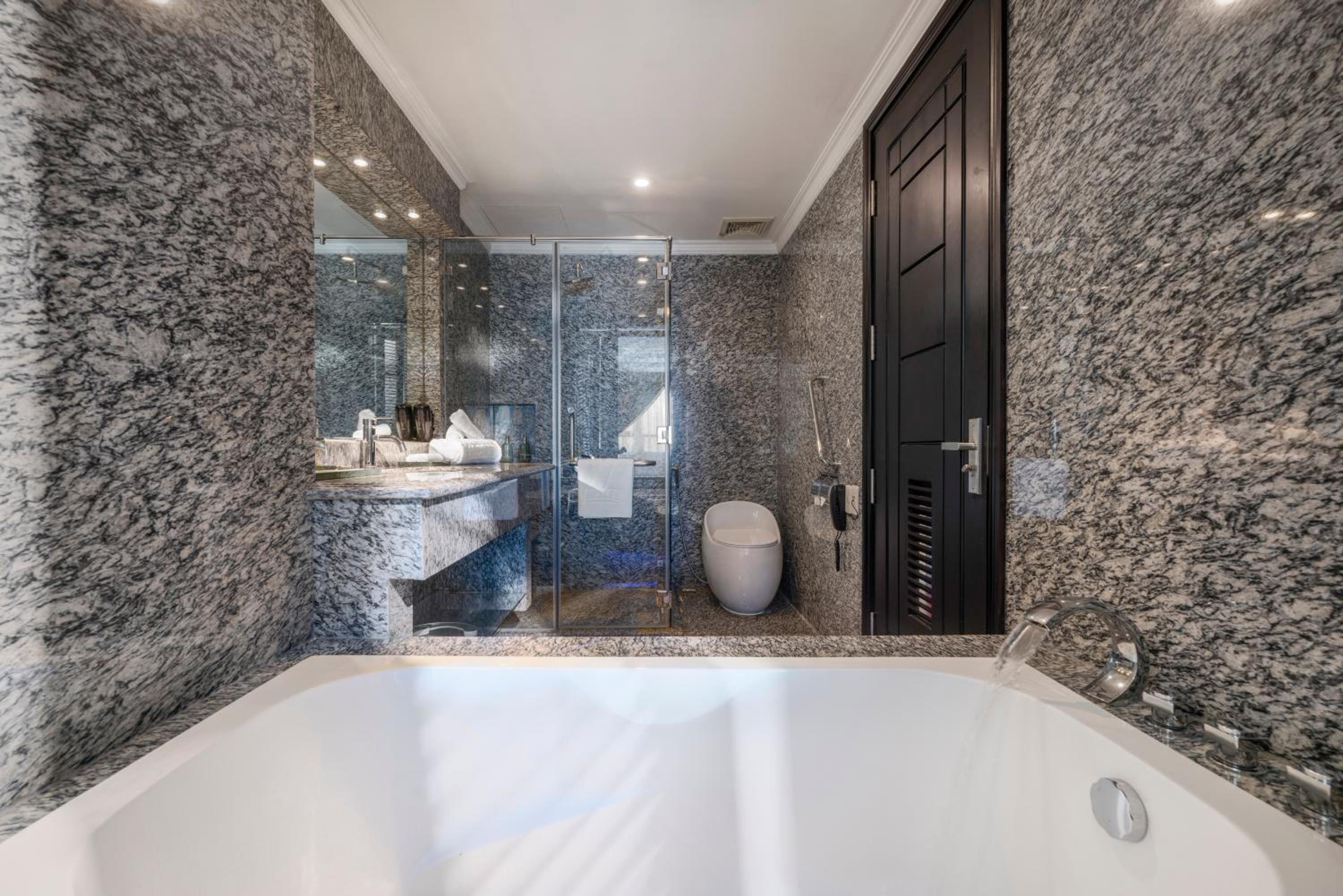 Deluxe Double Room with City View