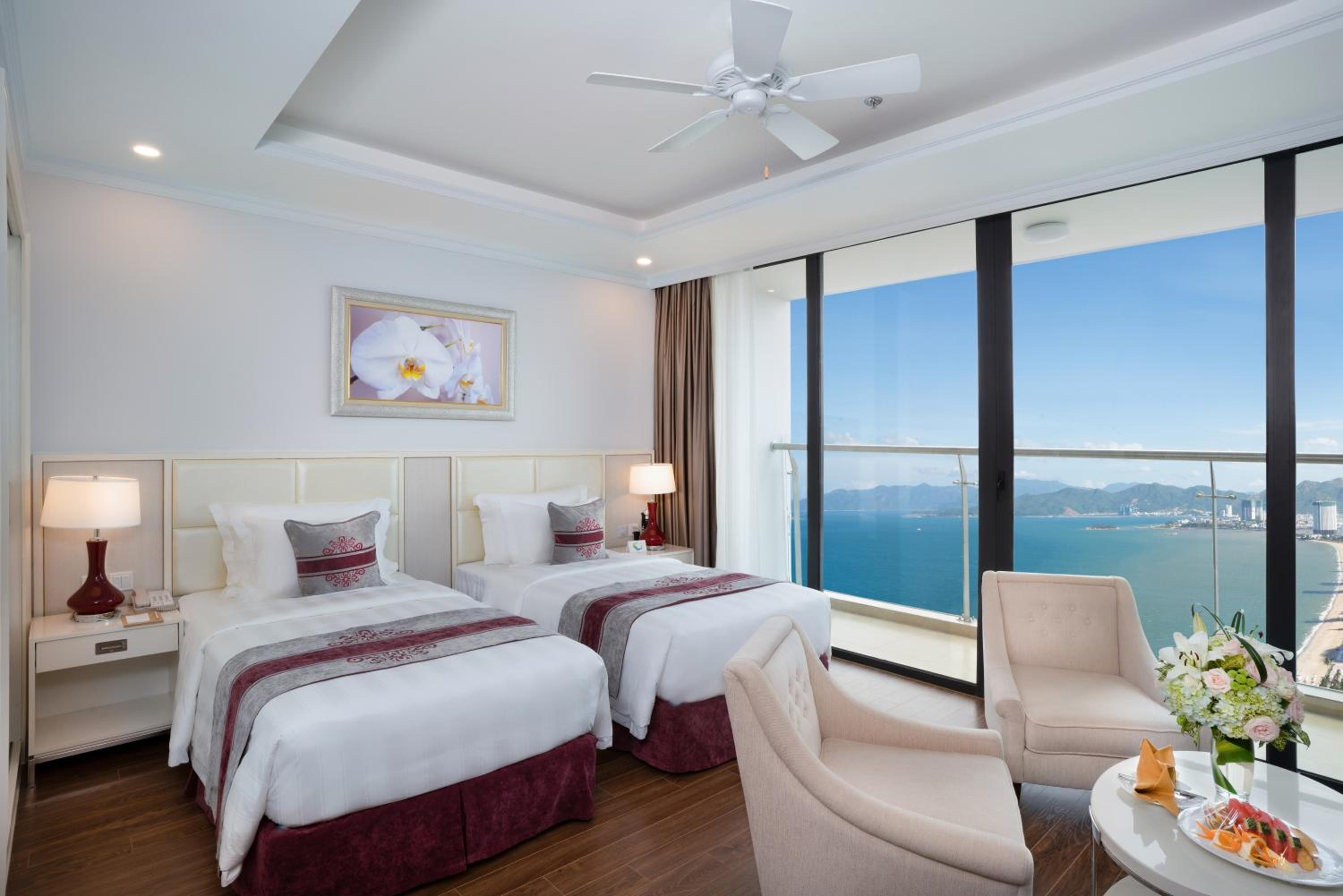 Studio Ocean View Twin Bed