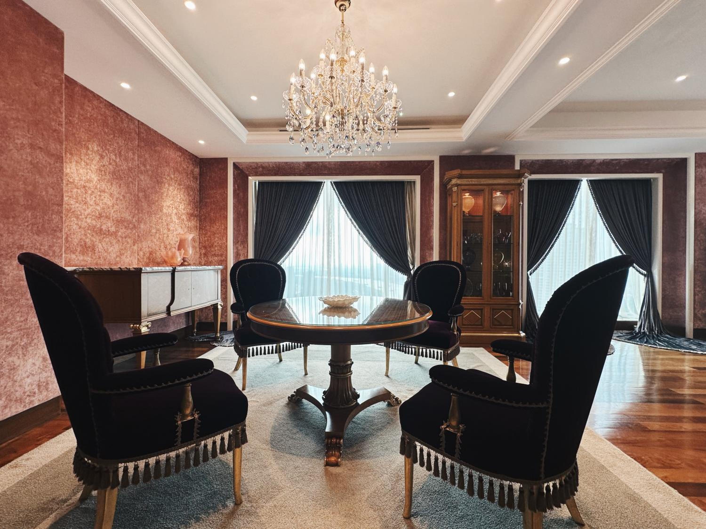 Designer Suite with Two-way Airport Transfer and Executive Lounge Access