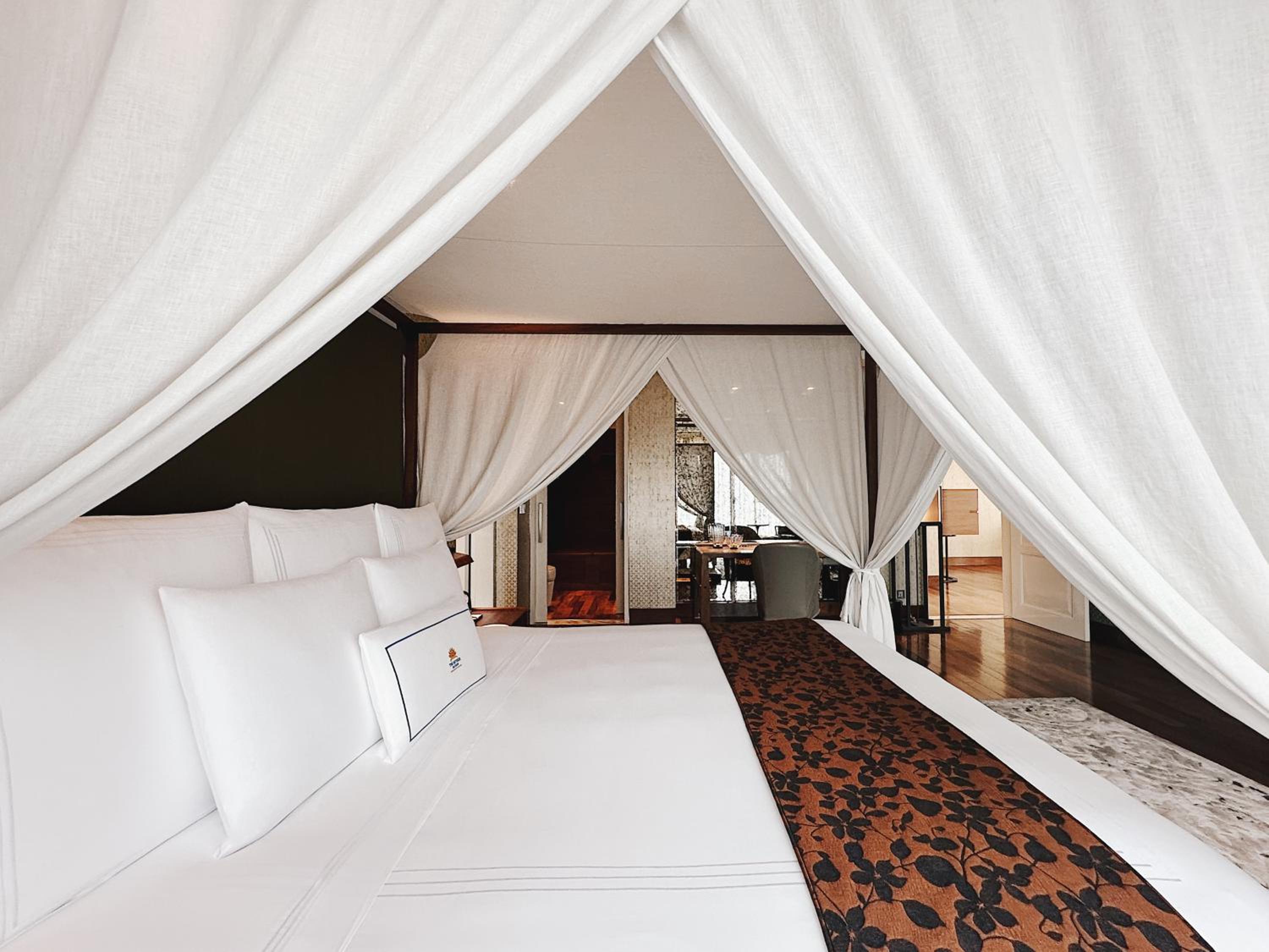 Designer Suite with Two-way Airport Transfer and Executive Lounge Access