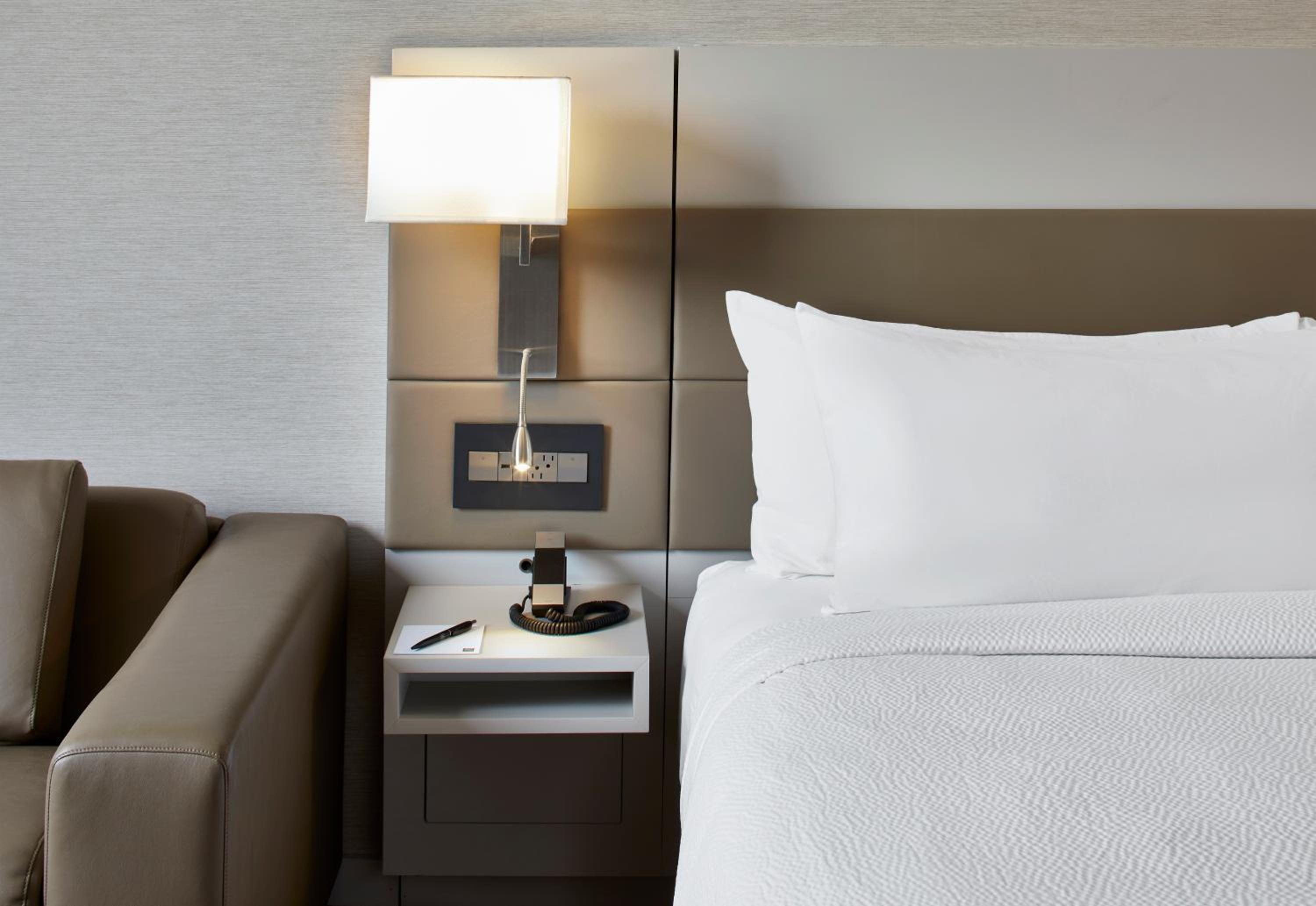 King Room with Sofa Bed and Adapted Tub - Mobility Accessible