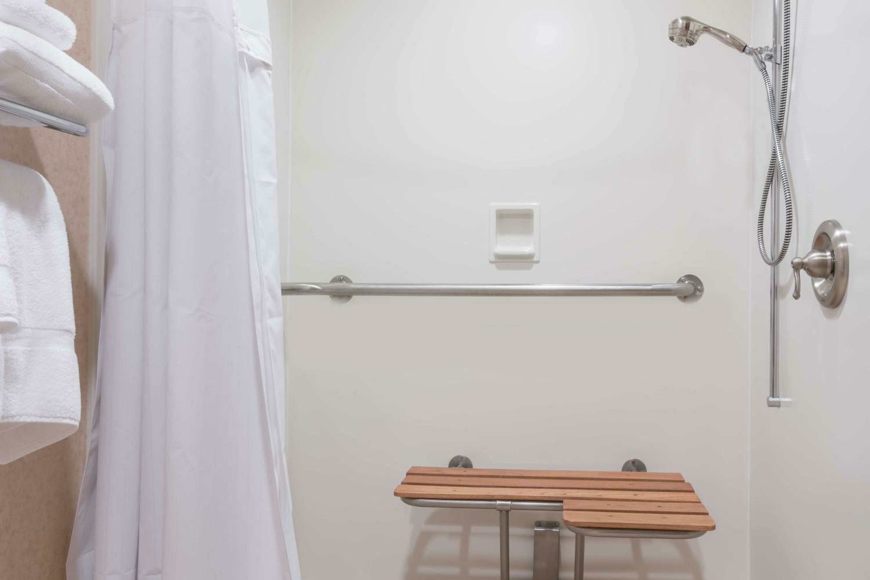 King Room - Mobility Access/Non-Smoking