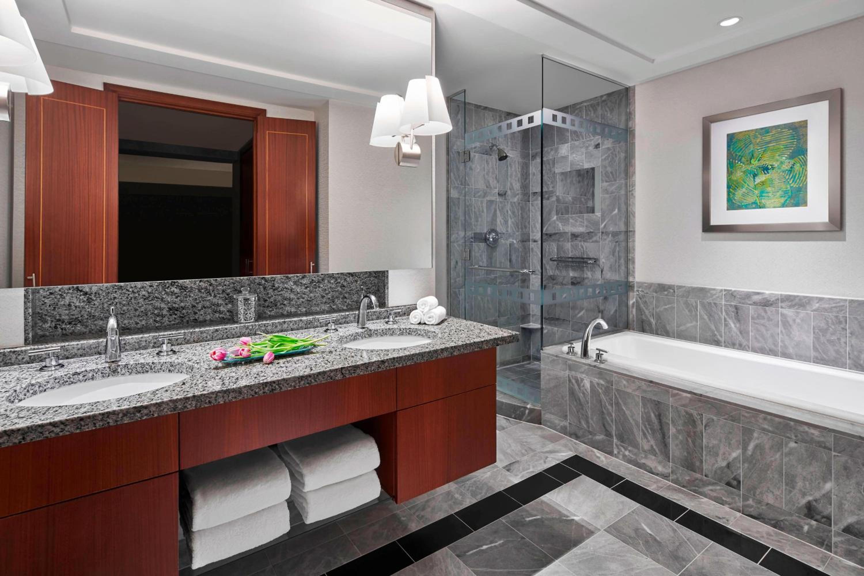 Deluxe Guest room, 2 Queen