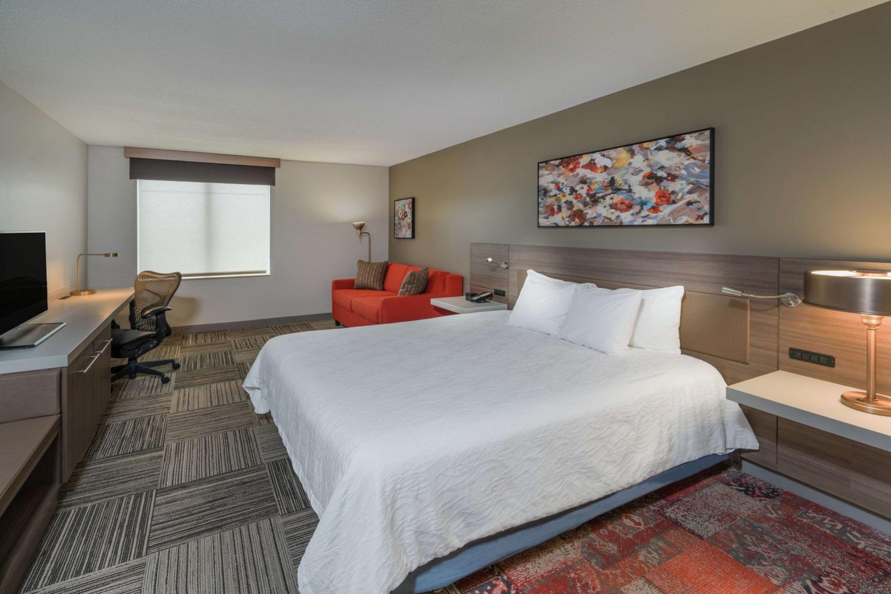 King Room with Sofa Bed - Non-Smoking