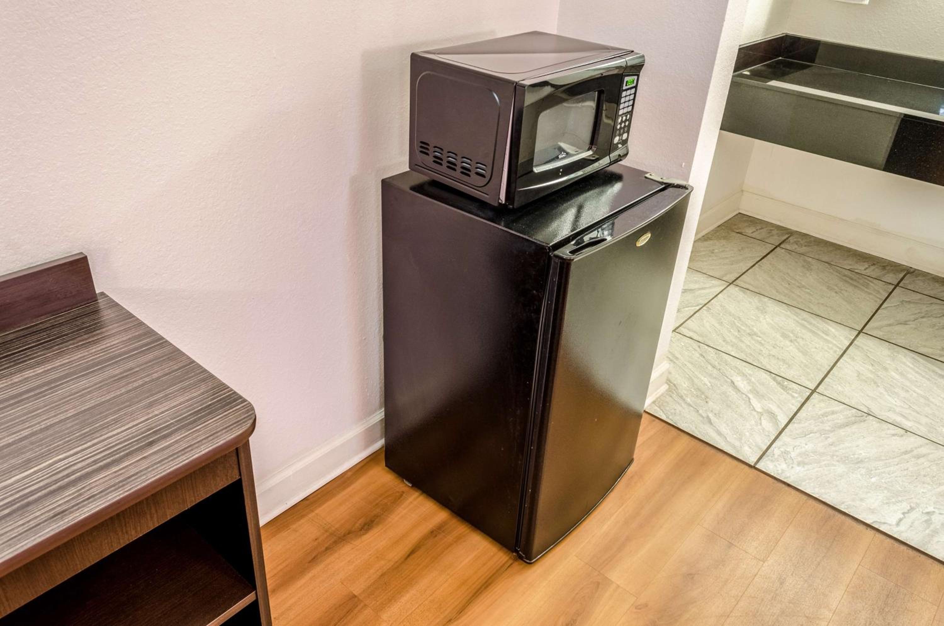 Deluxe Quadruple Room - Non-Smoking