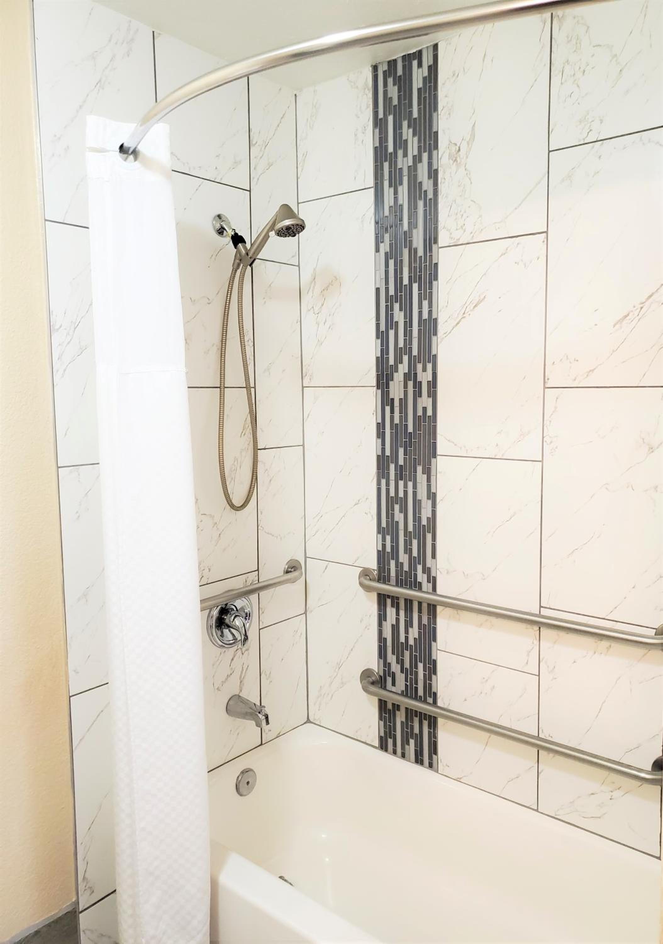 King Room - Disability Access/Non-Smoking