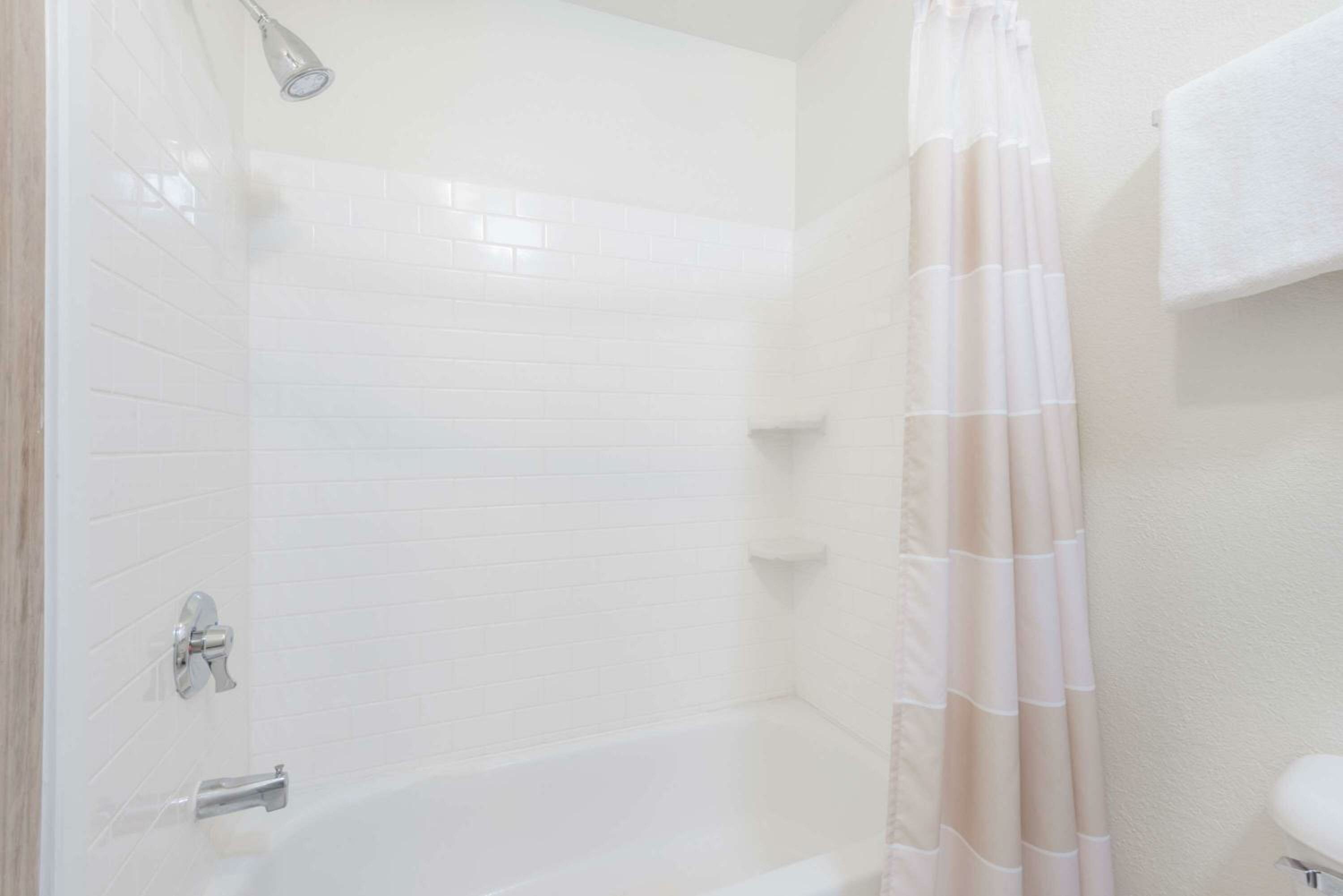 King Room - Non-Smoking