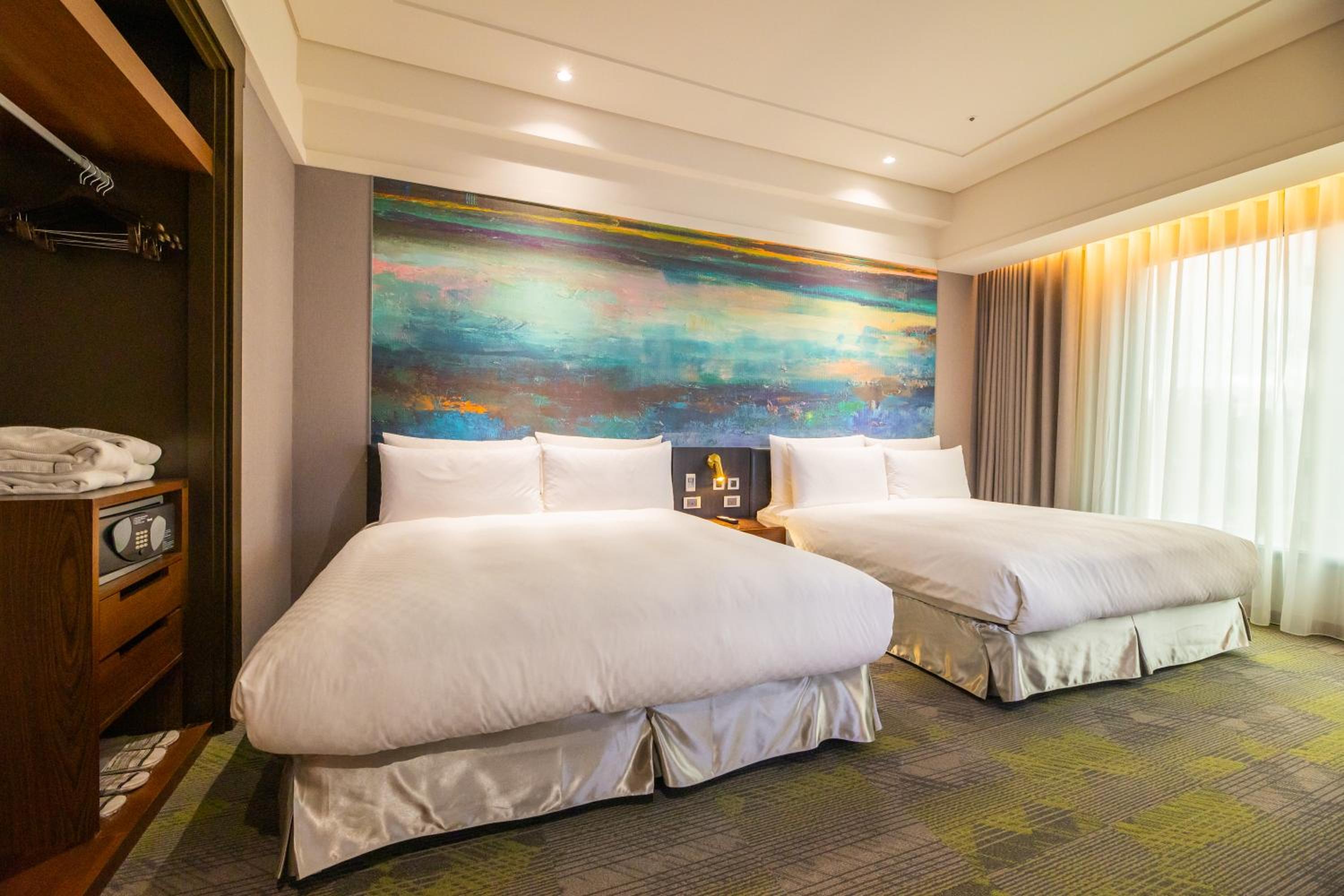 Deluxe Quadruple Room