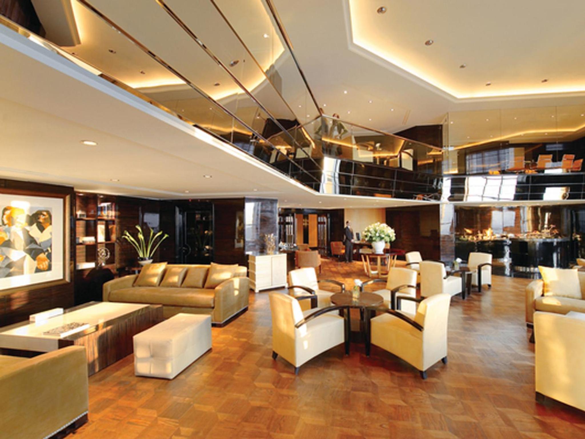 Deluxe Room Partial Nile view