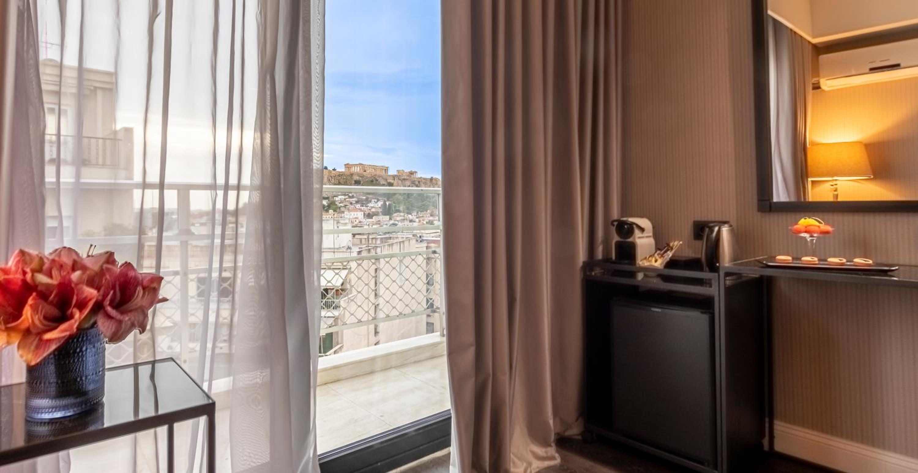 Acropolis Frame Triple Room