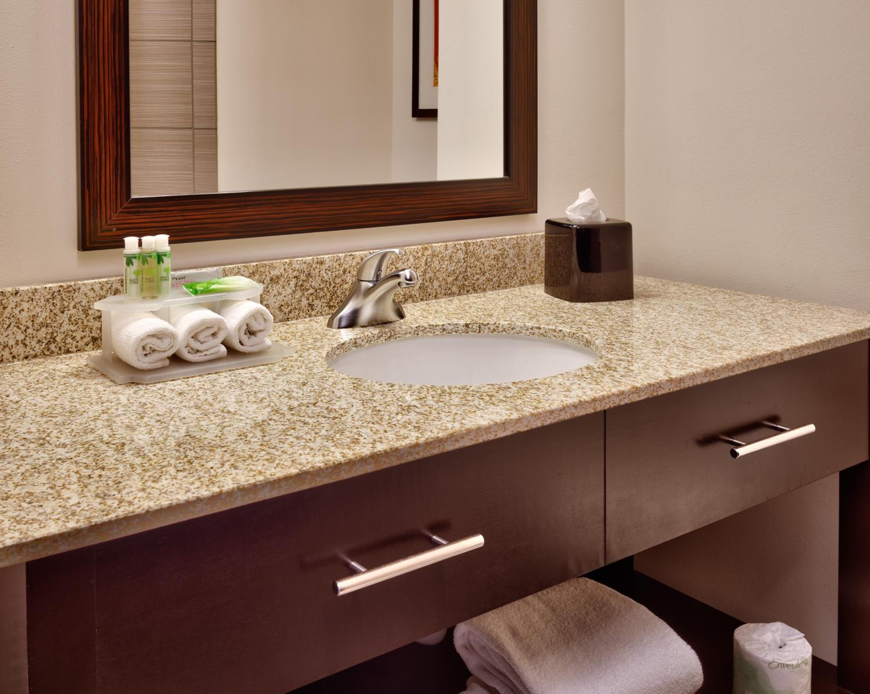 King Suite - Disability Access