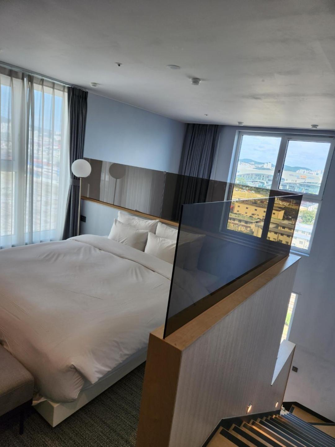 Duplex Suite with Free access to Rooftop pool