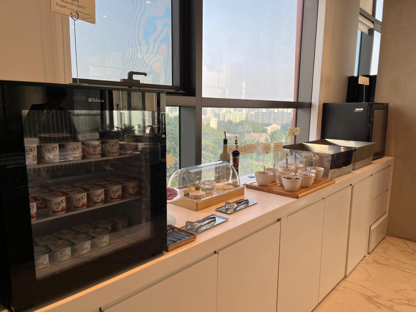 Standard Double Room with 2 pax's breakfast