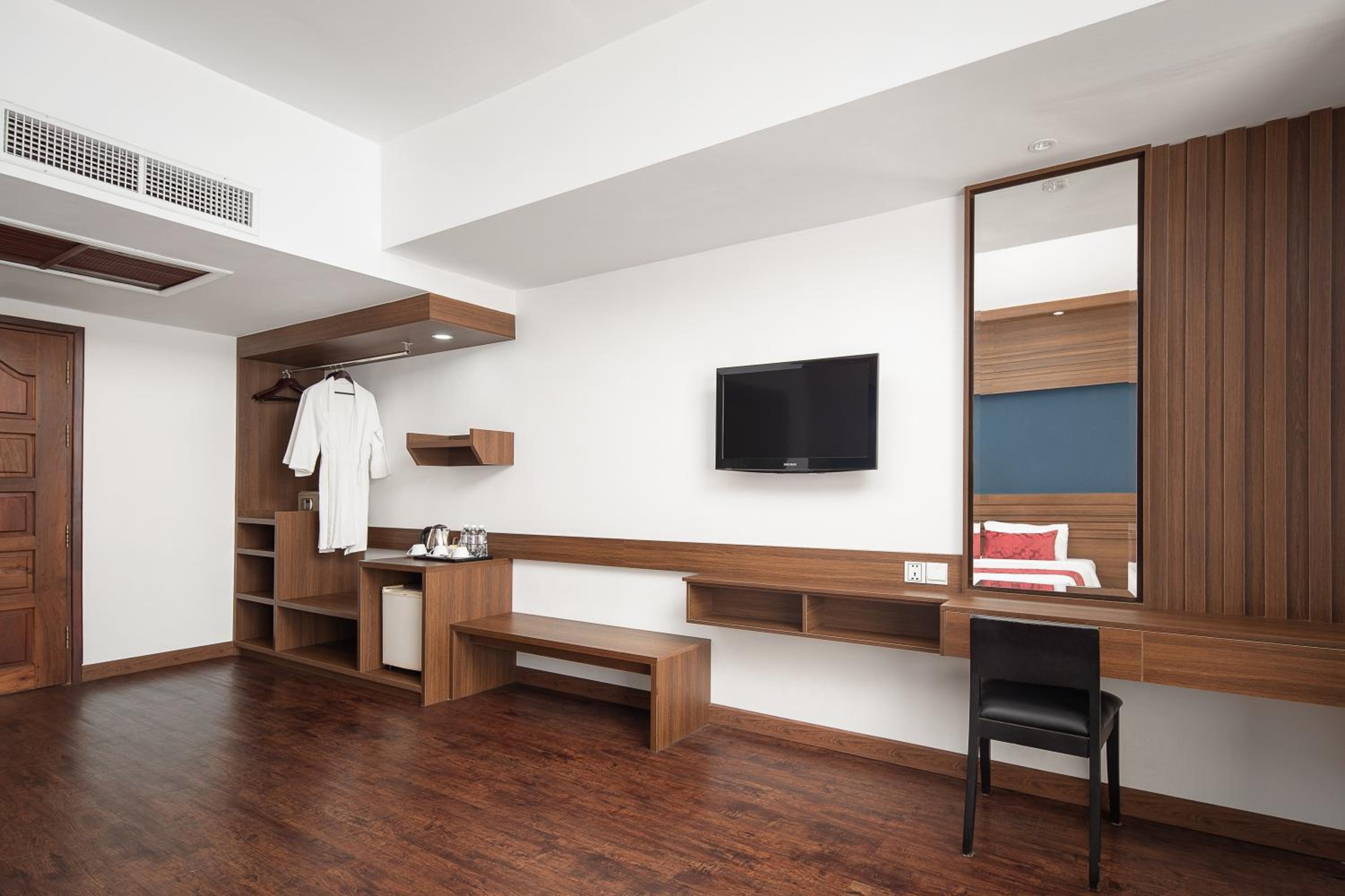 Deluxe Double Room with Balcony