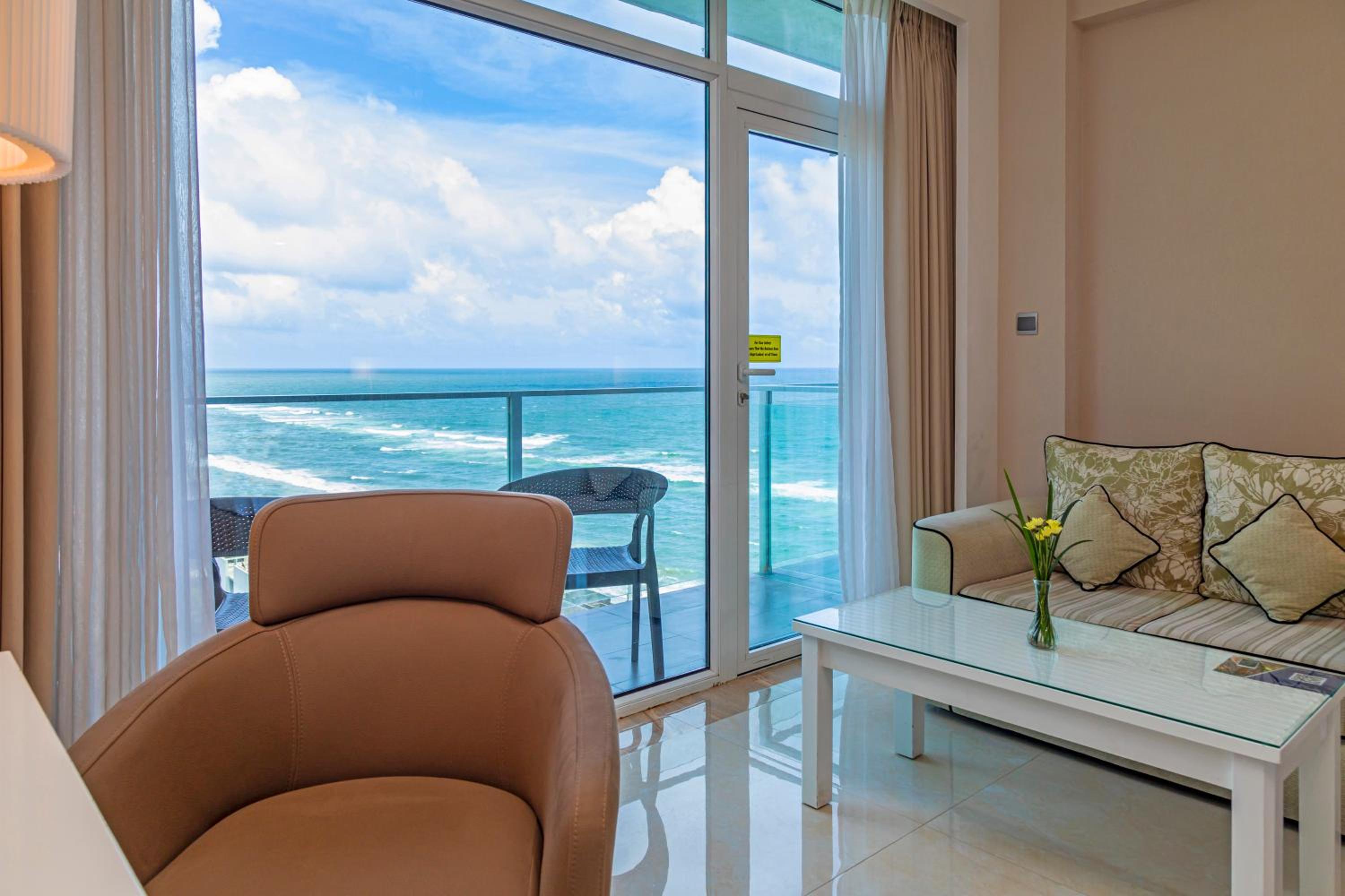 Premier King Room with Complimentary City Tour & Access to Beach Lounge