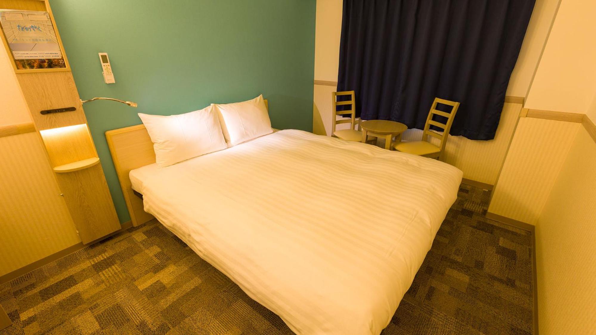 Queen Room - Non-Smoking