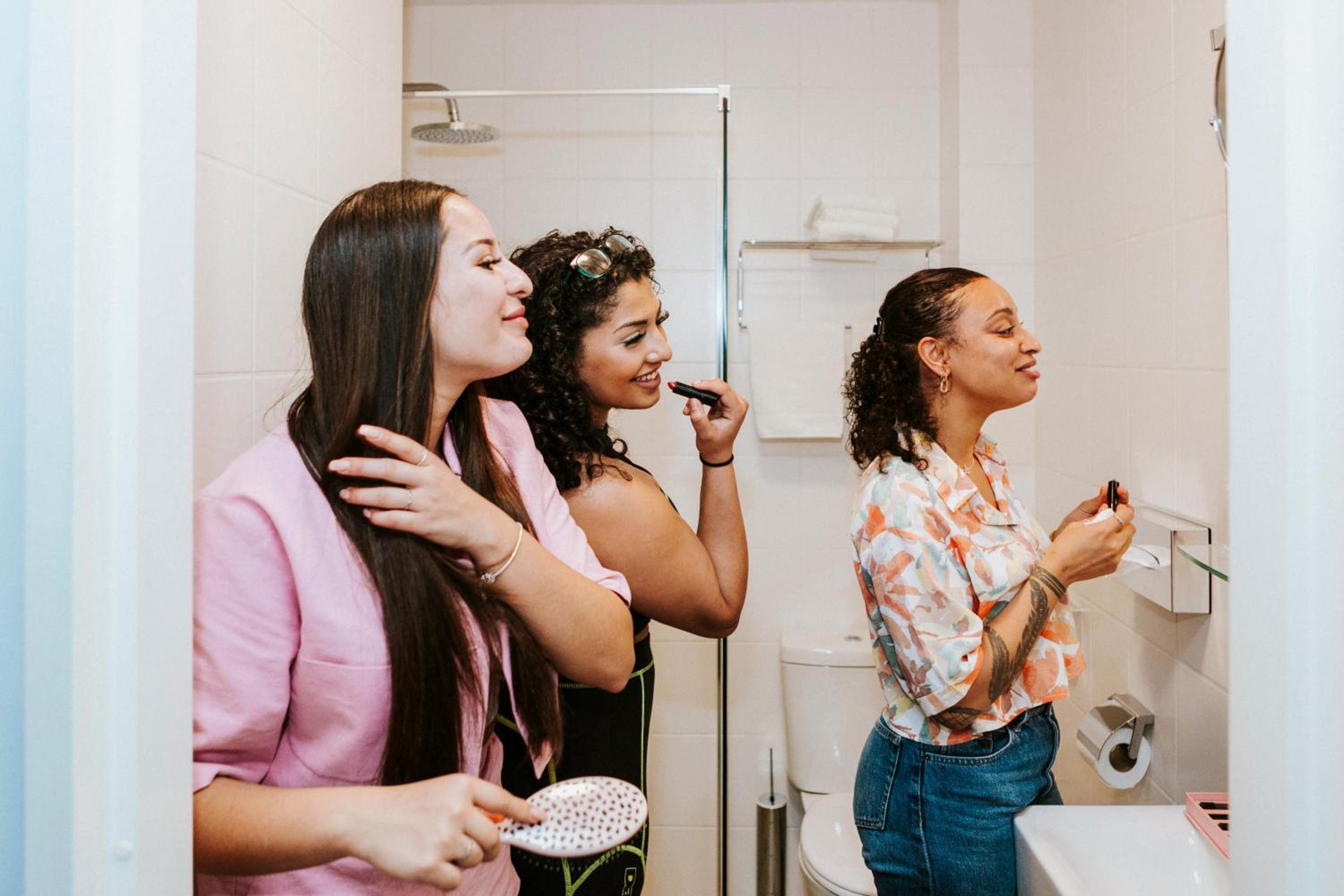 Budget 6-Person Room