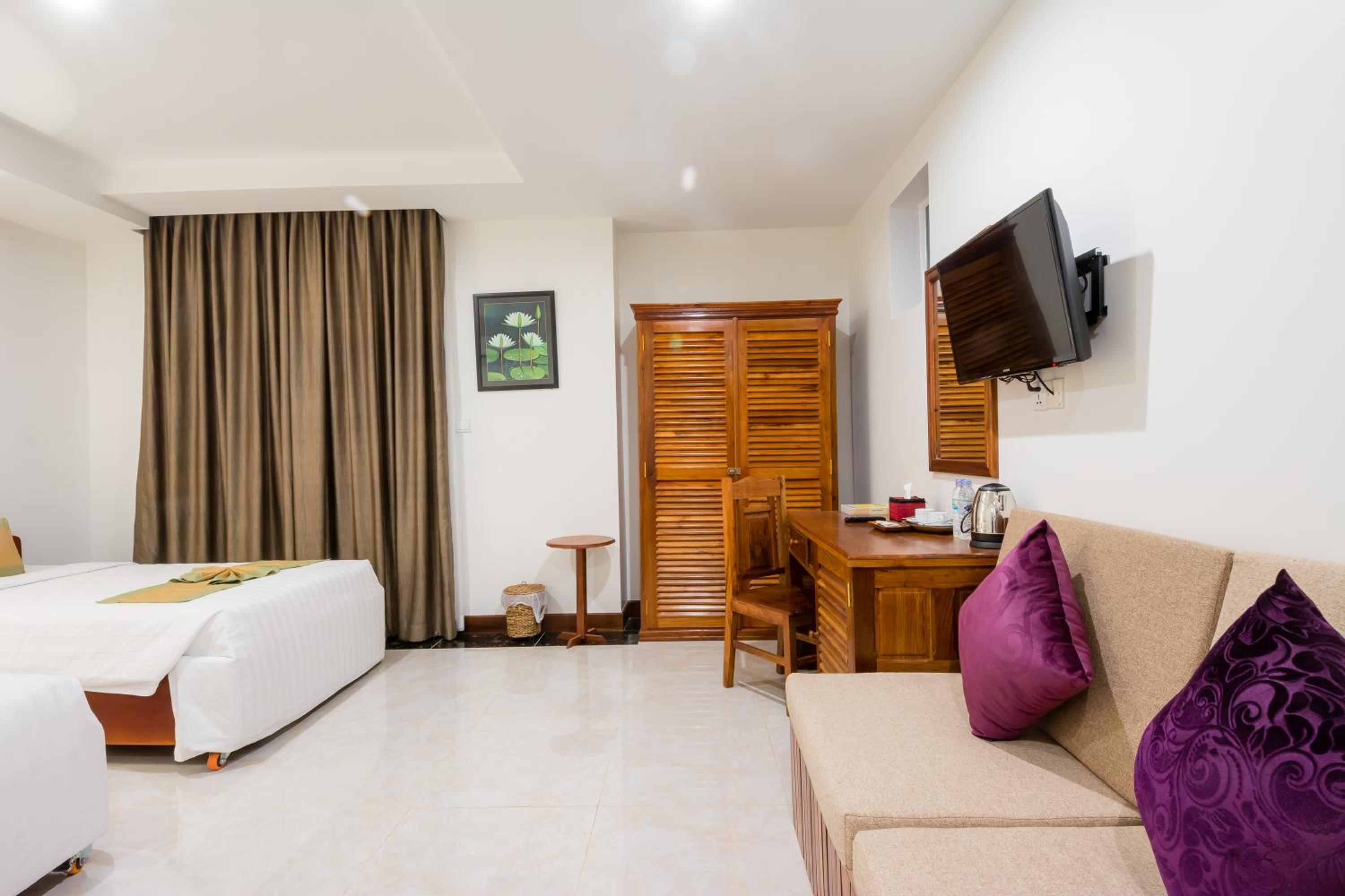 Family Triple With City View