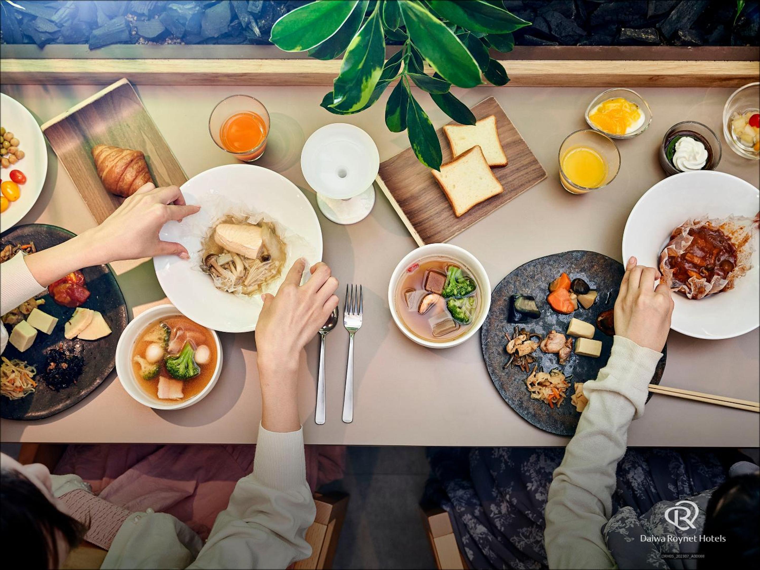 Hollywood Twin Room - Non-Smoking